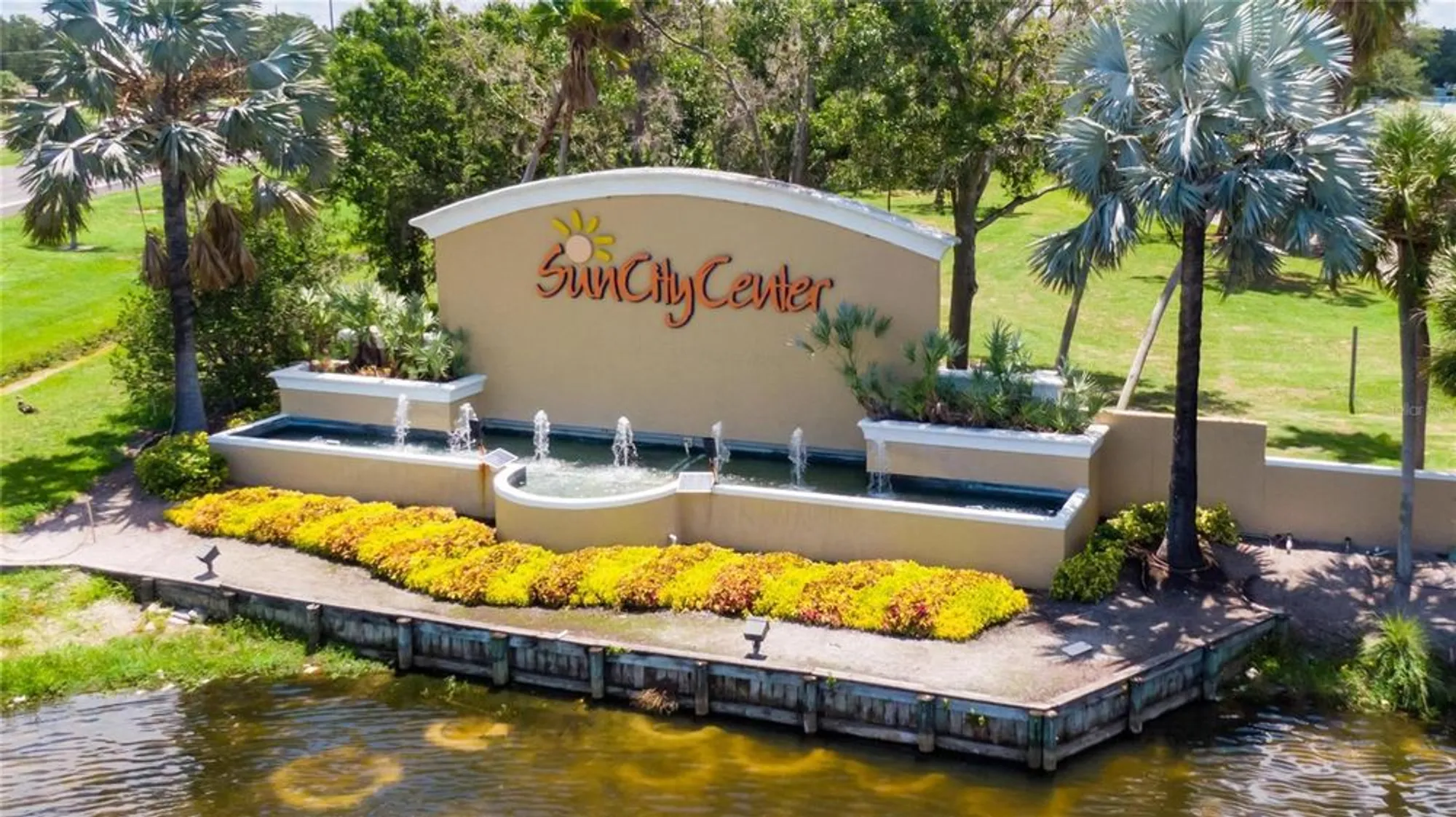 Property Slideshow image 25 of 37 | 2410 lancaster dr na, Sun City Center, FL, 33573