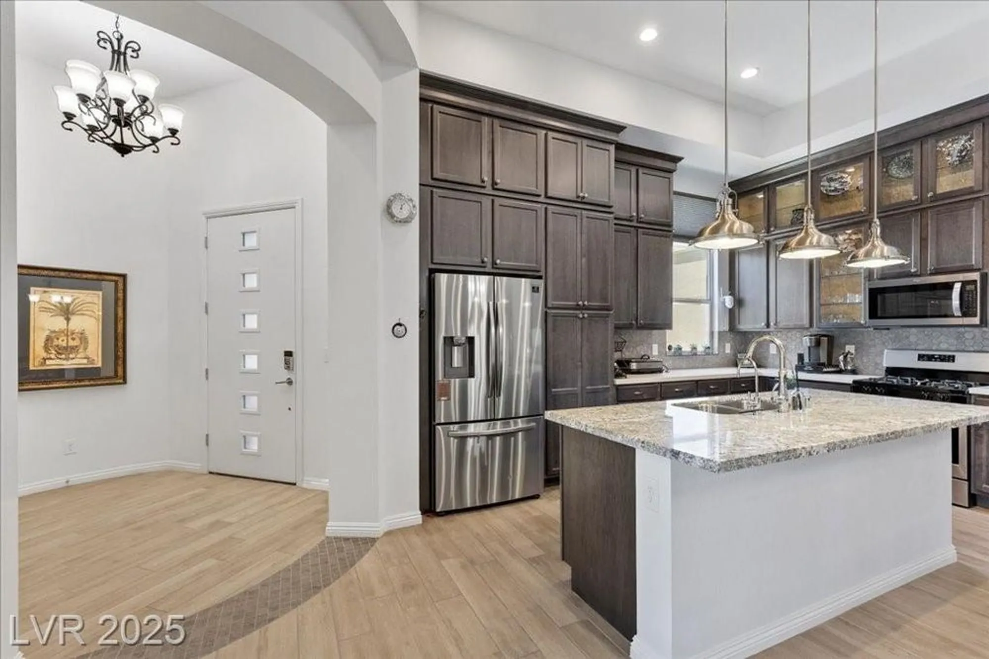 Property Slideshow image 20 of 77 | 6722 desert crimson st, Las Vegas, NV, 89148