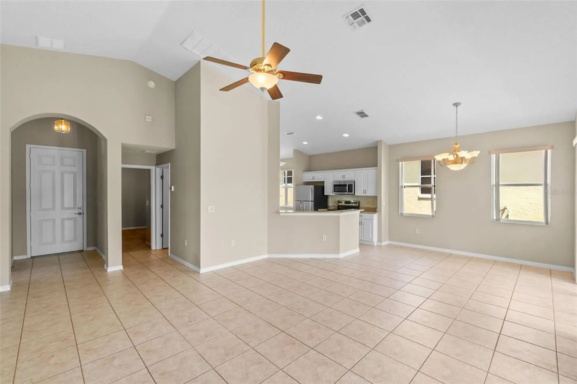 Property Slideshow image 6 of 63 | 890 summit greens blvd, Clermont, FL, 34711