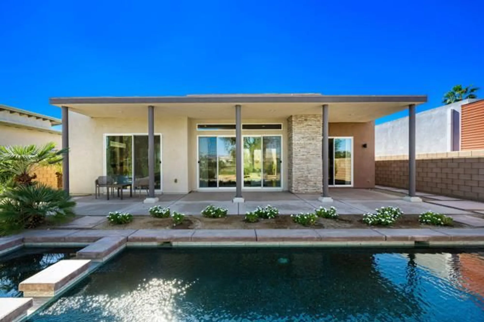 Property Slideshow image 33 of 48 | 730 equinox way, Palm Springs, CA, 92262