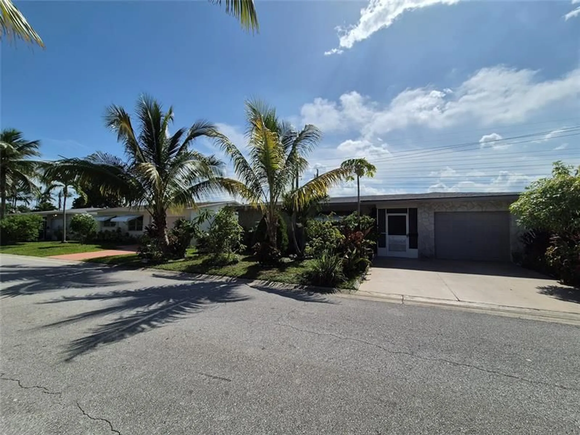 Property Slideshow image 30 of 40 | 1390 nw 70th ln, Margate, FL, 33063