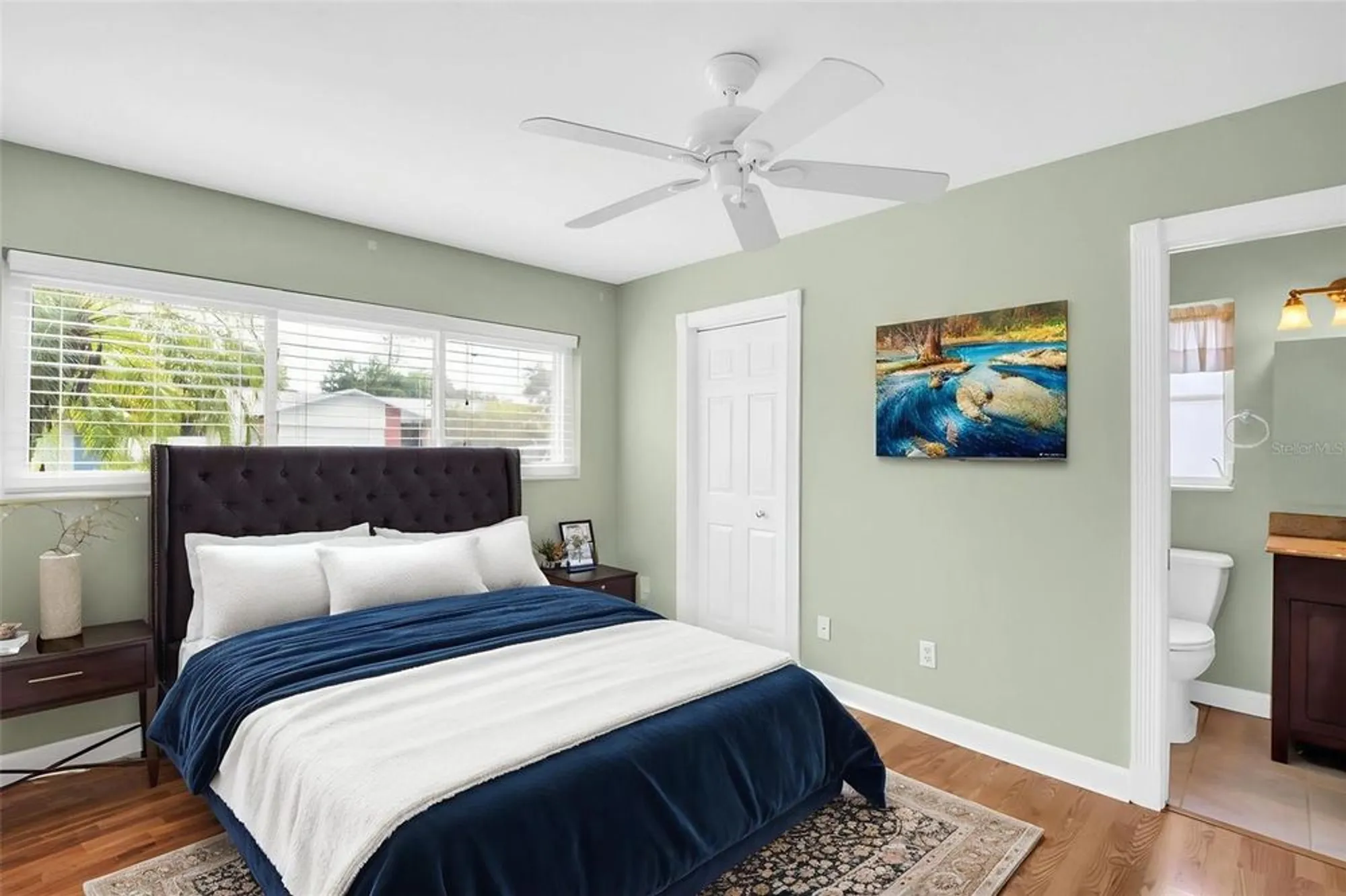 Property Slideshow image 18 of 47 | 2336 malcolm dr, Palm Harbor, FL, 34684