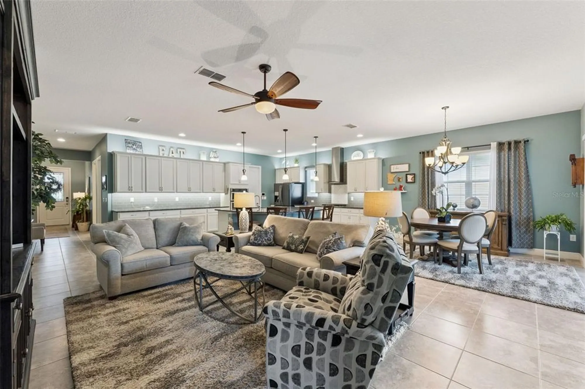 Property Slideshow image 9 of 29 | 5003 e fountainwood dr, Saint Cloud, FL, 34772