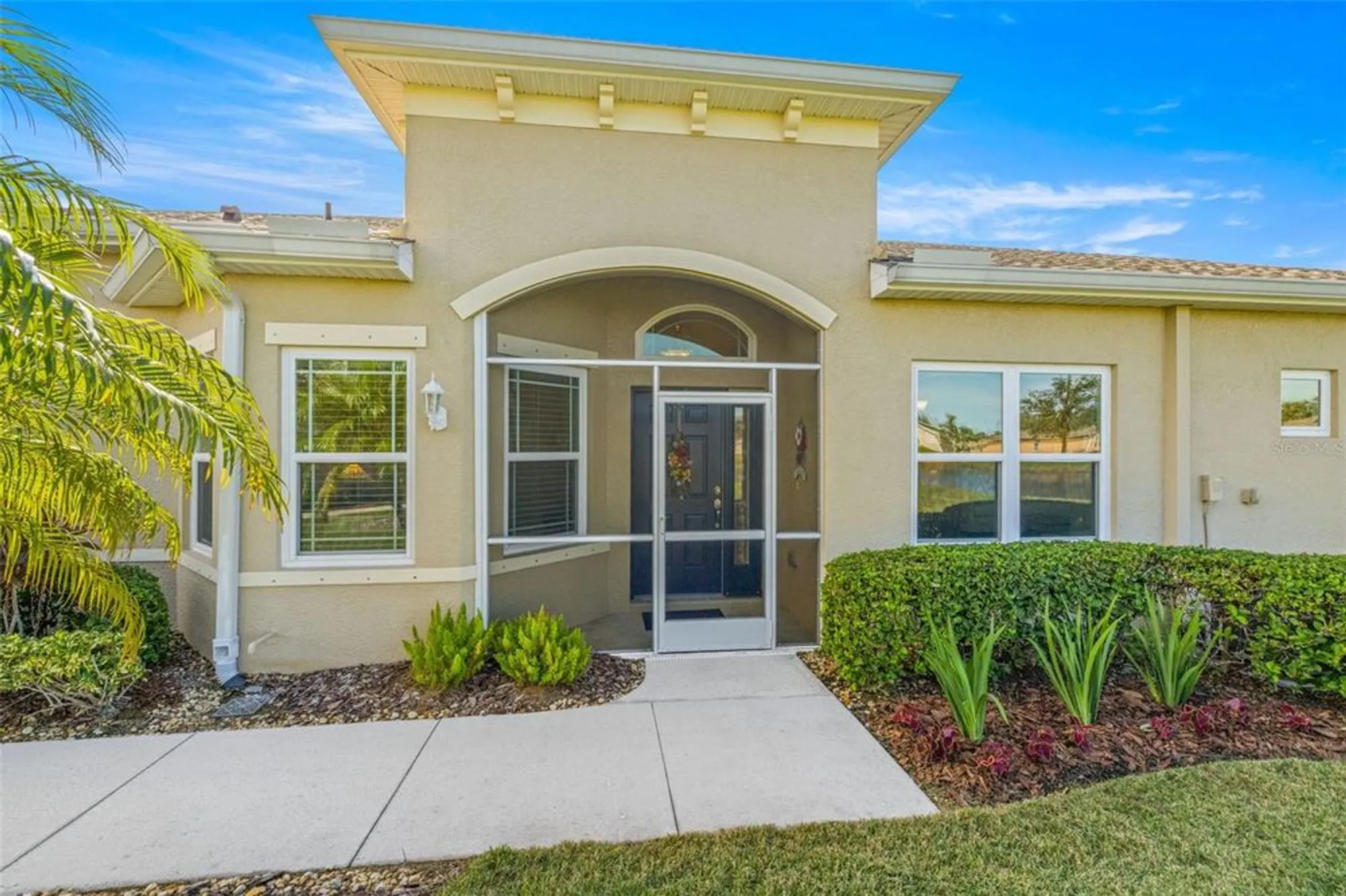 Property Slideshow image 4 of 74 | 2507 sapphire greens ln # 32, Sun City Center, FL, 33573