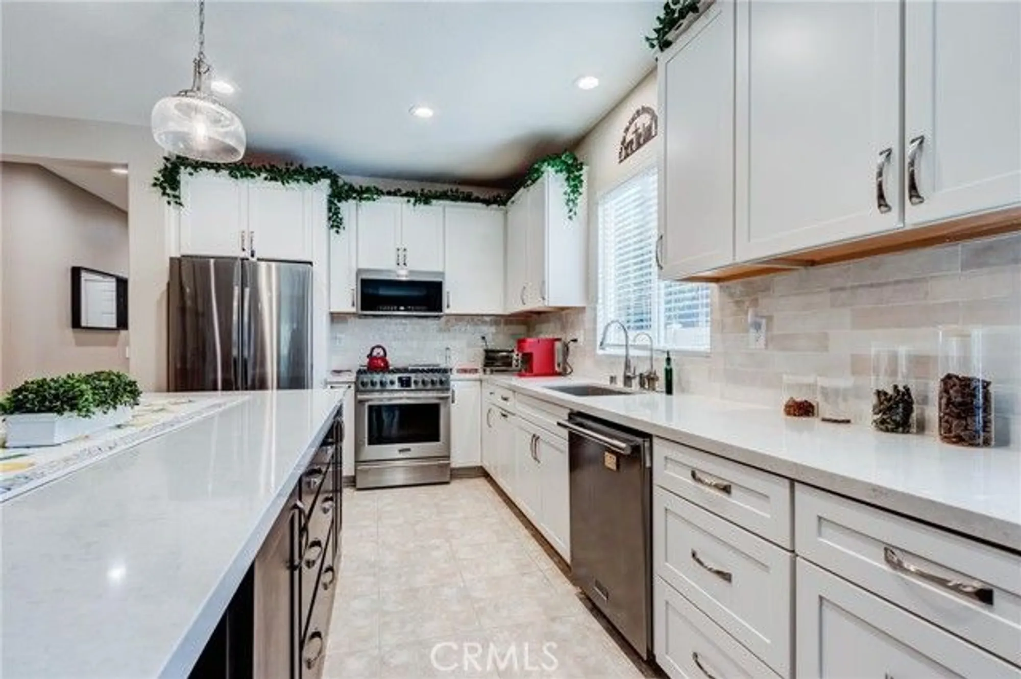Property Slideshow image 15 of 75 | 28174 glenside ct, Menifee, CA, 92584