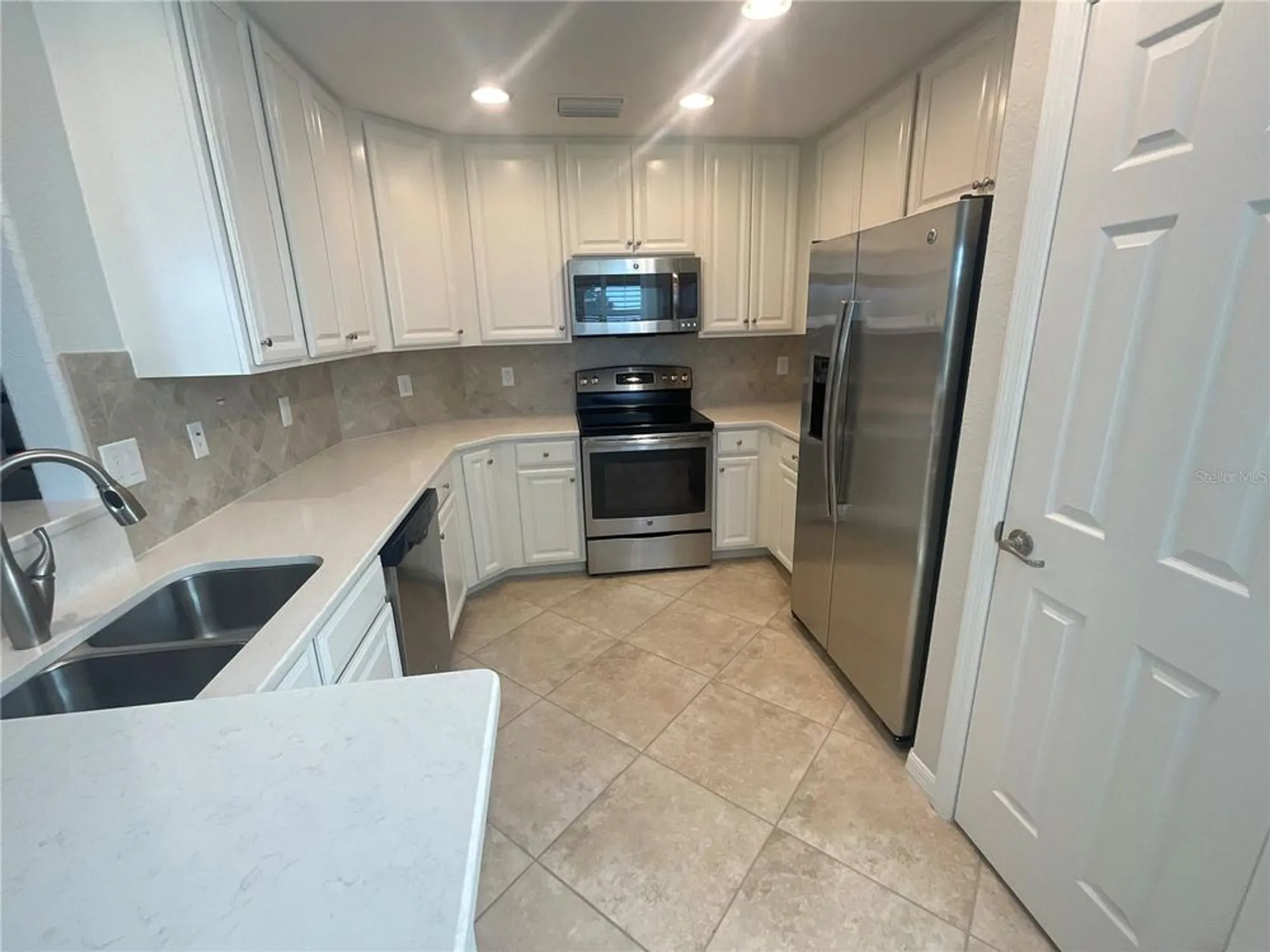 Property Slideshow image 5 of 16 | 6908 grand estuary trl 101, Bradenton, FL, 34212