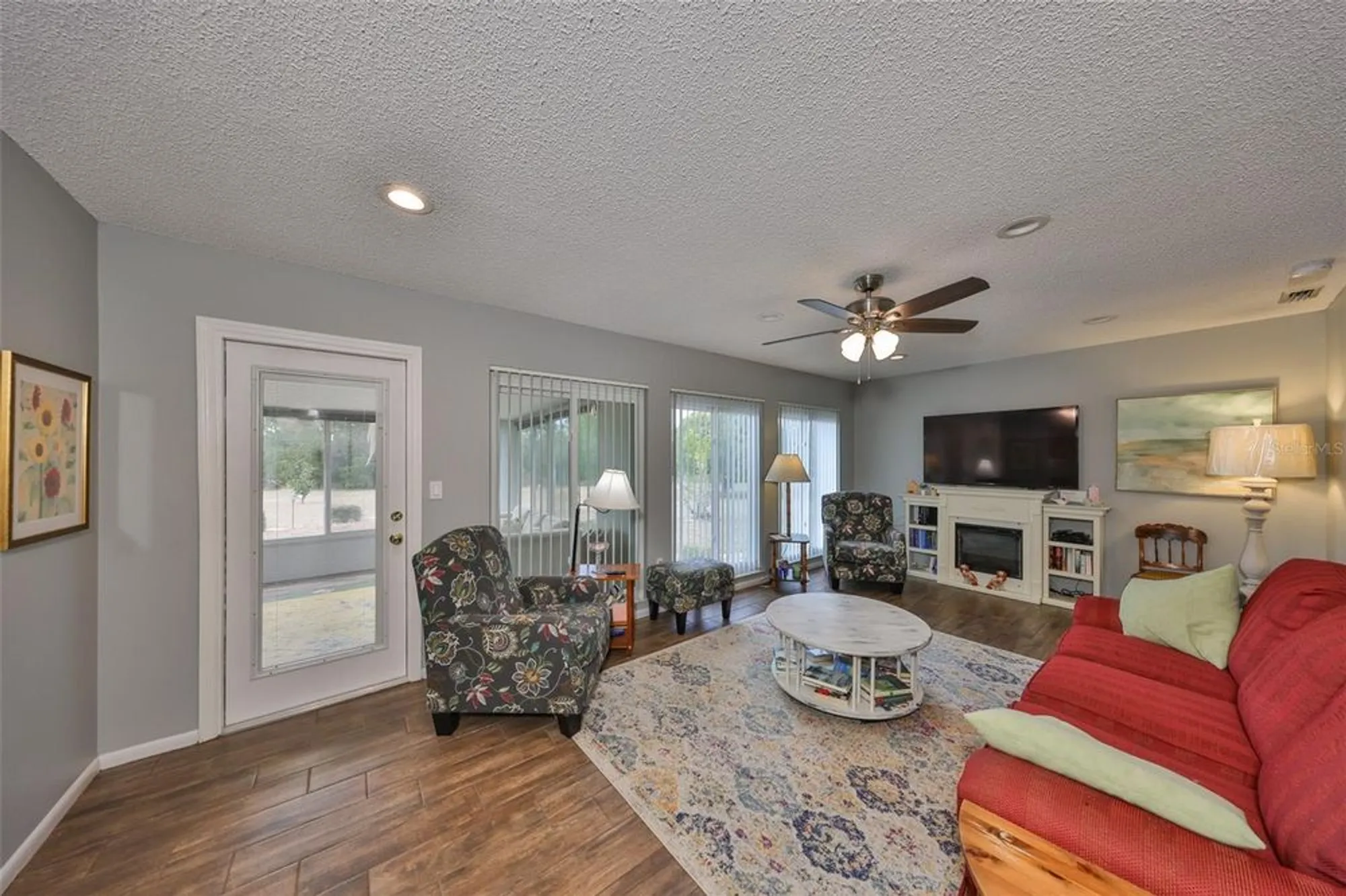 Property Slideshow image 23 of 46 | 1807 pineapple palm ct, Sun City Center, FL, 33573