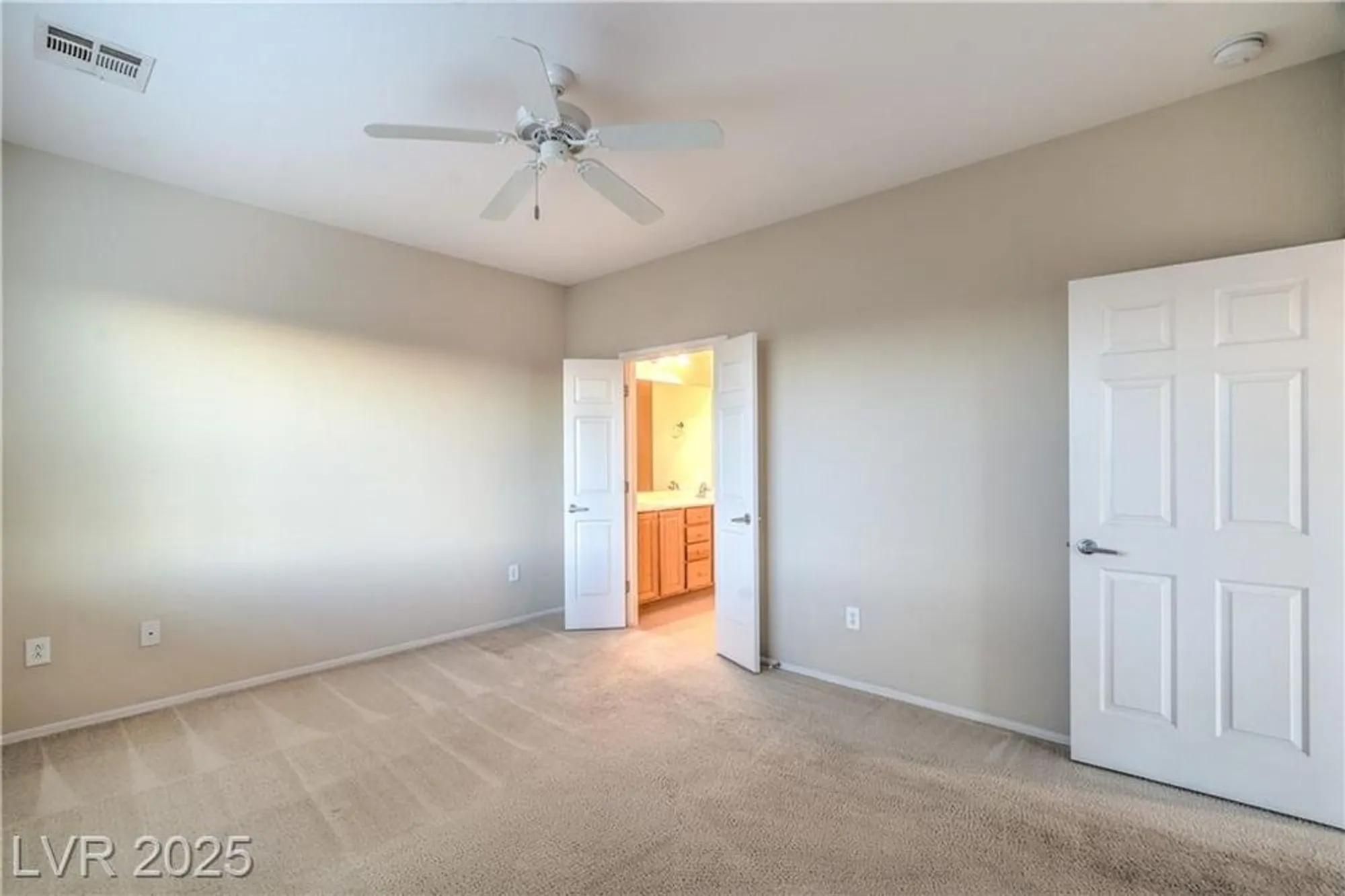 Property Slideshow image 13 of 55 | 2504 ashen light dr, Henderson, NV, 89044