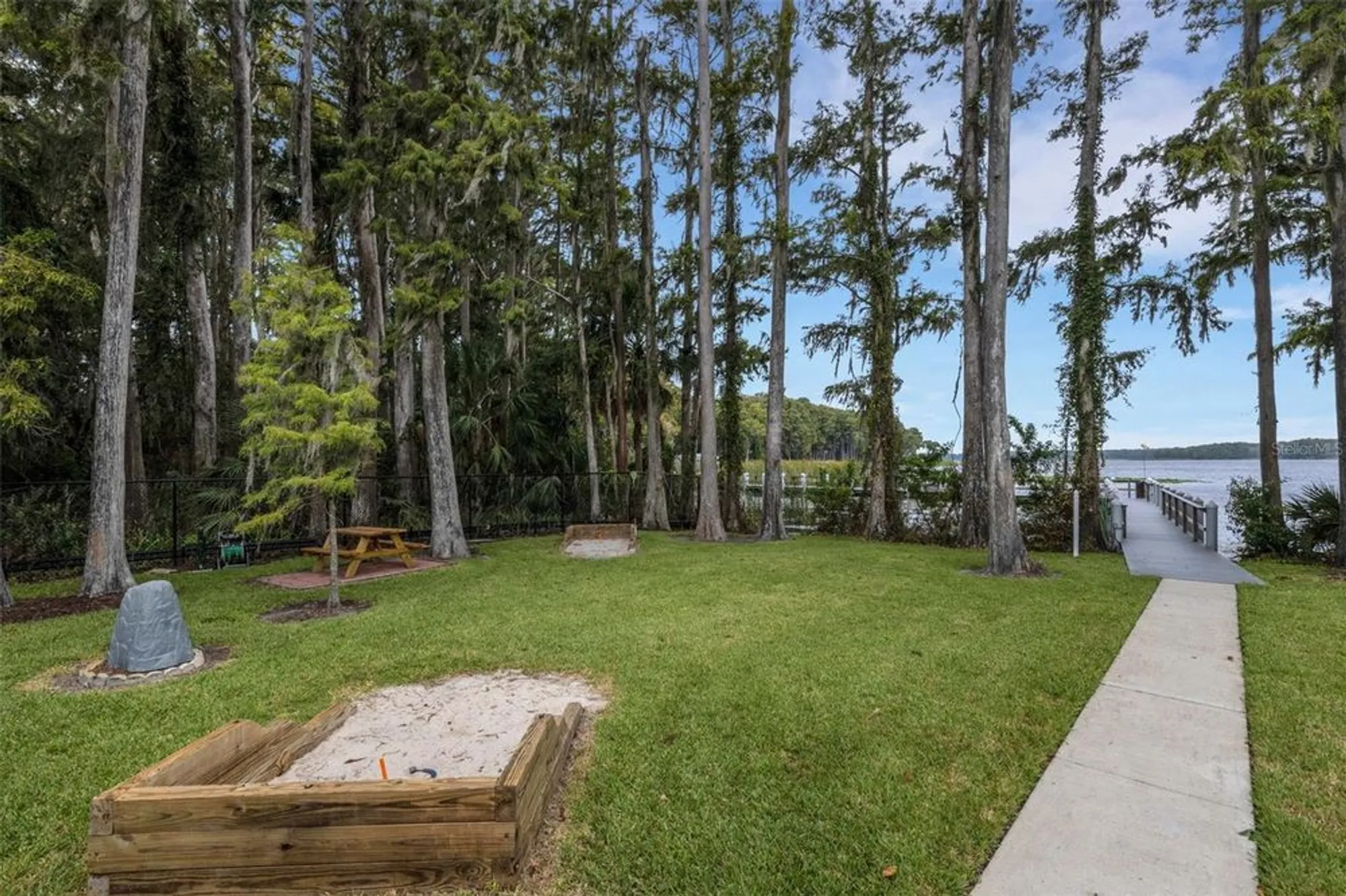 Property Slideshow image 79 of 90 | 3098 e dorchester dr, Palm Harbor, FL, 34684