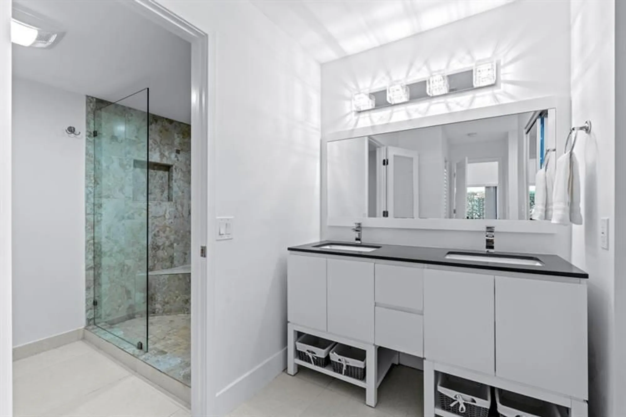 Property Slideshow image 21 of 48 | 8020 eastlake dr # 11a, Boca Raton, FL, 33433