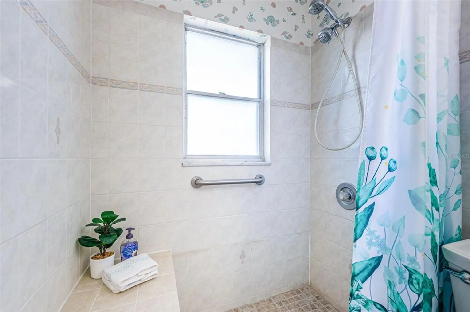 Property Slideshow image 13 of 40 | 10022 lily st, Pinellas Park, FL, 33782