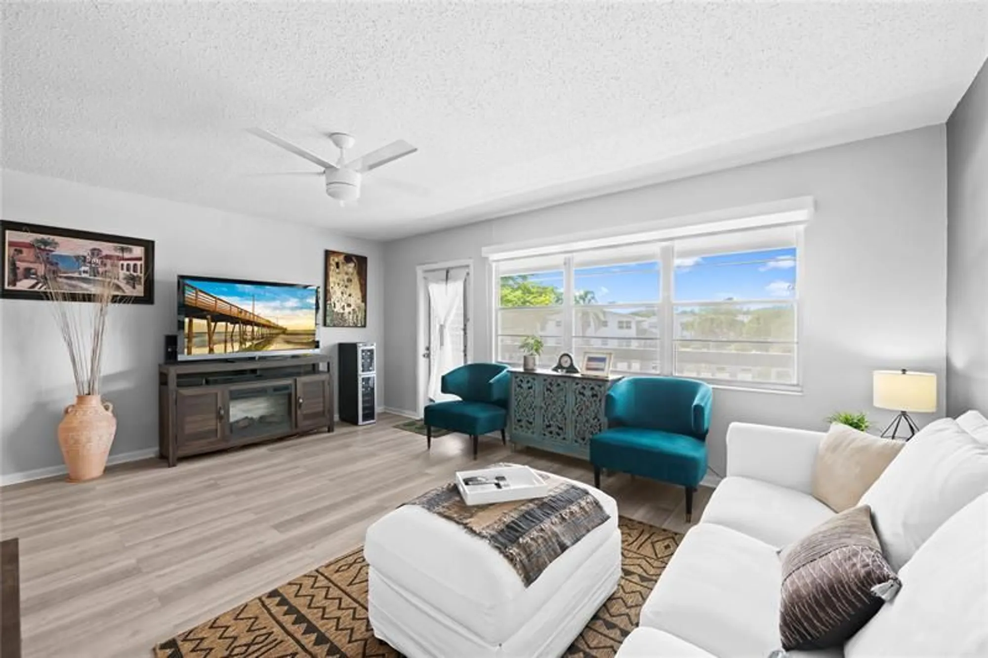 Property Slideshow image 2 of 26 | 318 oakridge r # 318, Deerfield Beach, FL, 33442