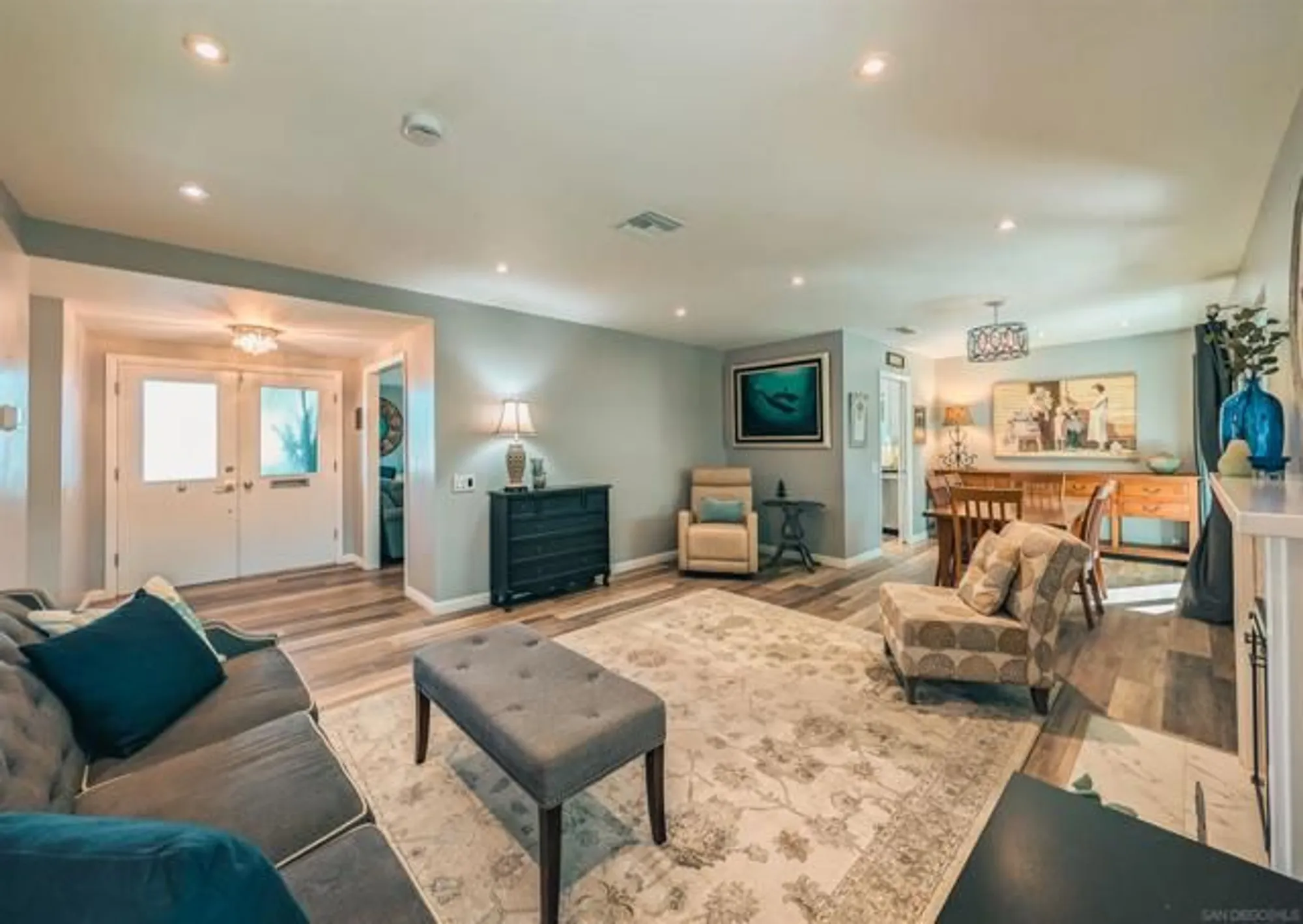 Property Slideshow image 4 of 57 | 16482 roca dr, San Diego, CA, 92128