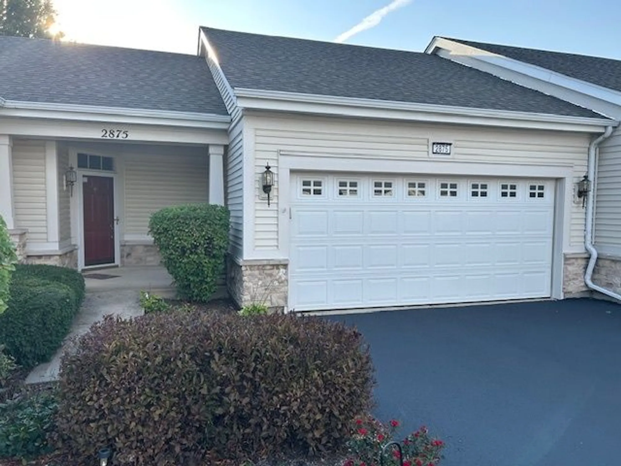 Property Slideshow image 1 of 22 | 2875 normandy cir, Naperville, IL, 60564