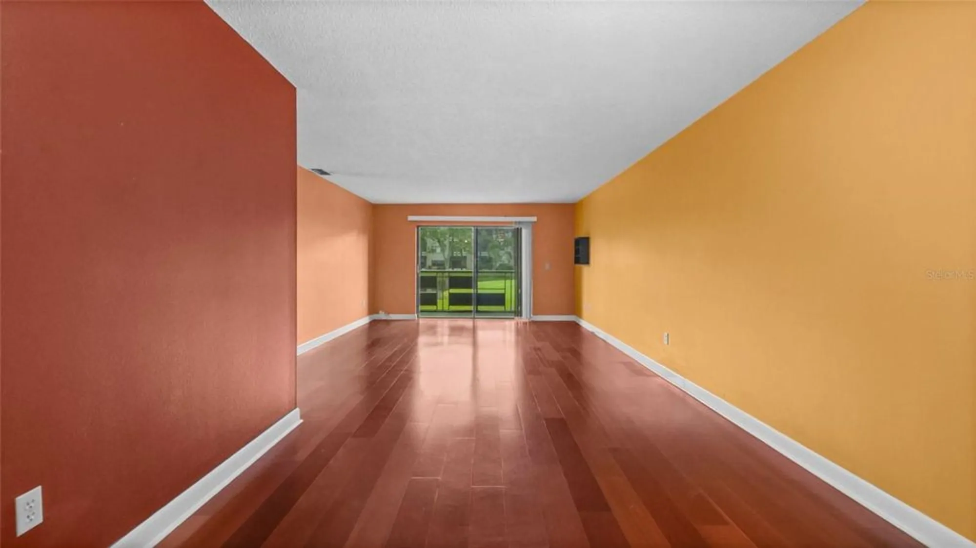 Property Slideshow image 8 of 32 | 6070 80th st n unit 109, St Petersburg, FL, 33709