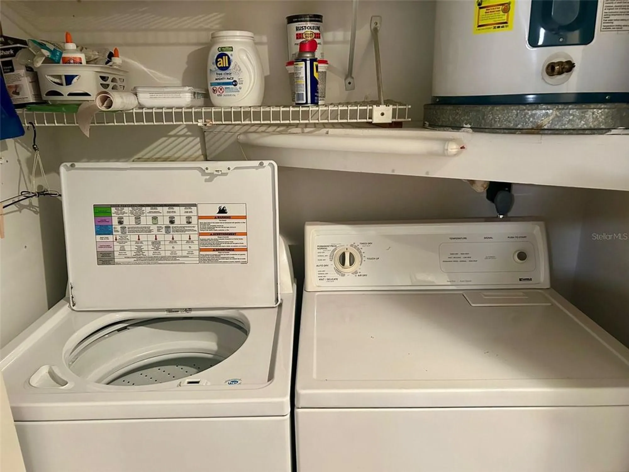 Property Slideshow image 17 of 28 | 2541 laurelwood dr # 8c, Clearwater, FL, 33763