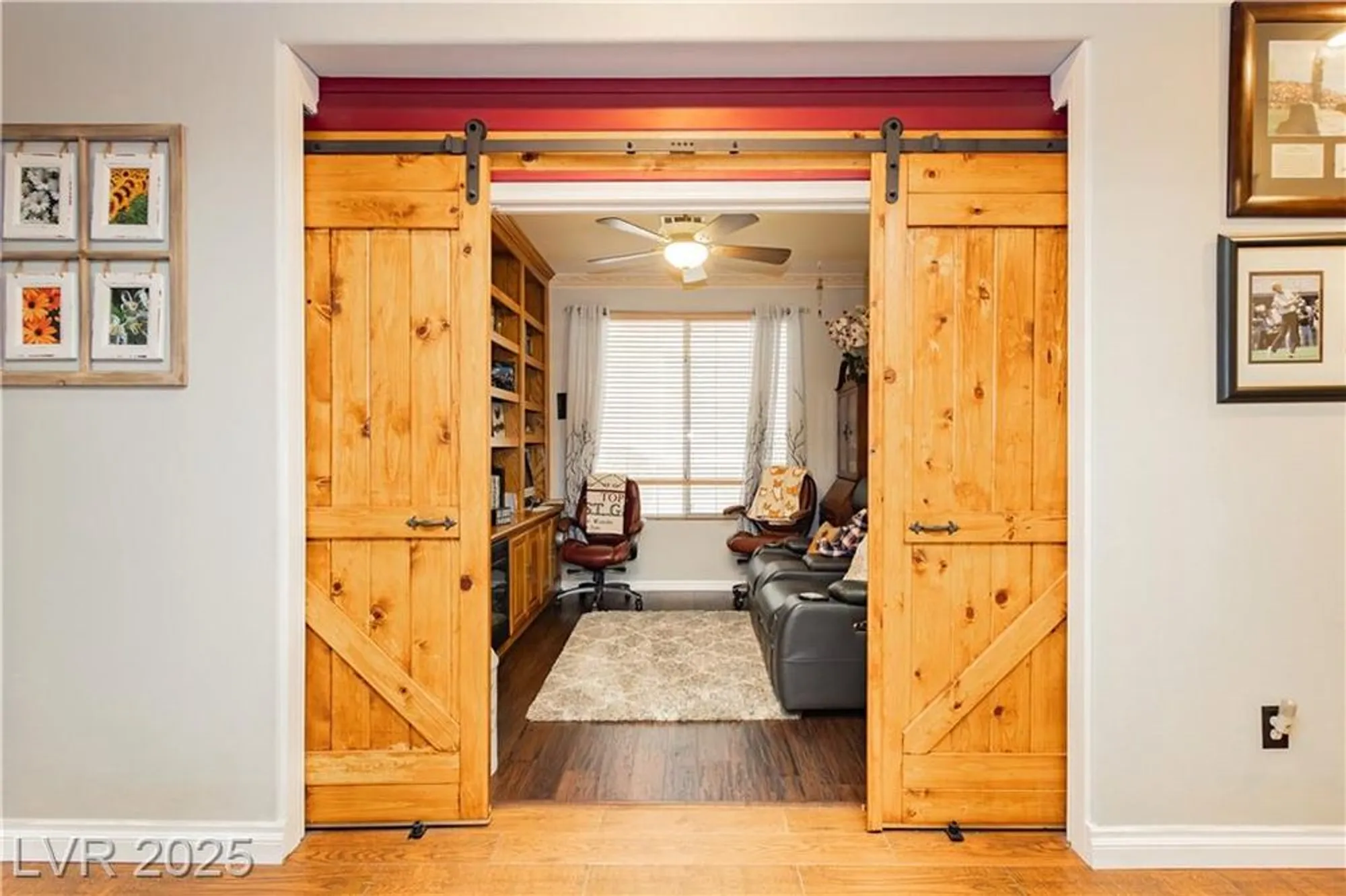 Property Slideshow image 30 of 45 | 10347 profeta ct, Las Vegas, NV, 89135