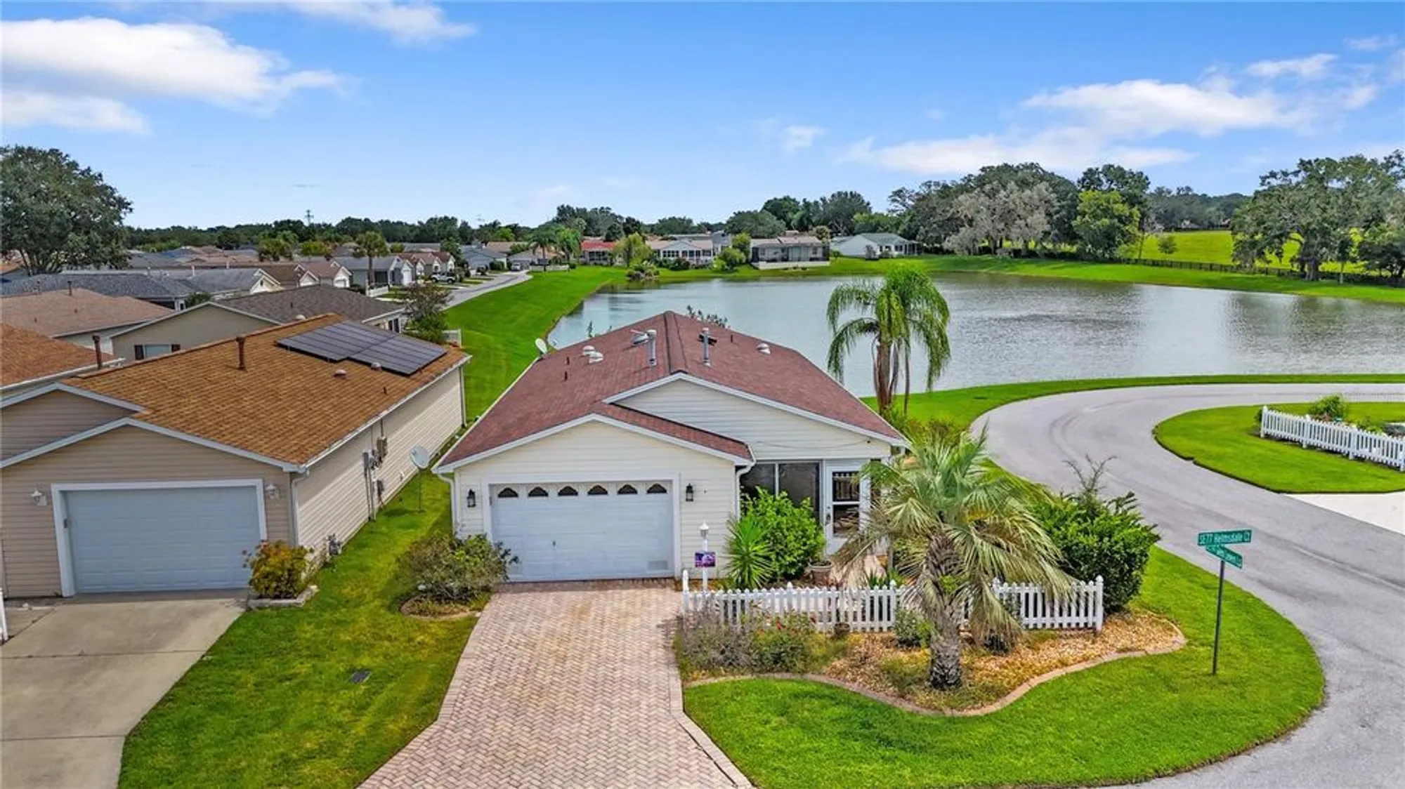 Property Slideshow image 1 of 32 | 17423 se 77th helmsdale ct, The Villages, FL, 32162