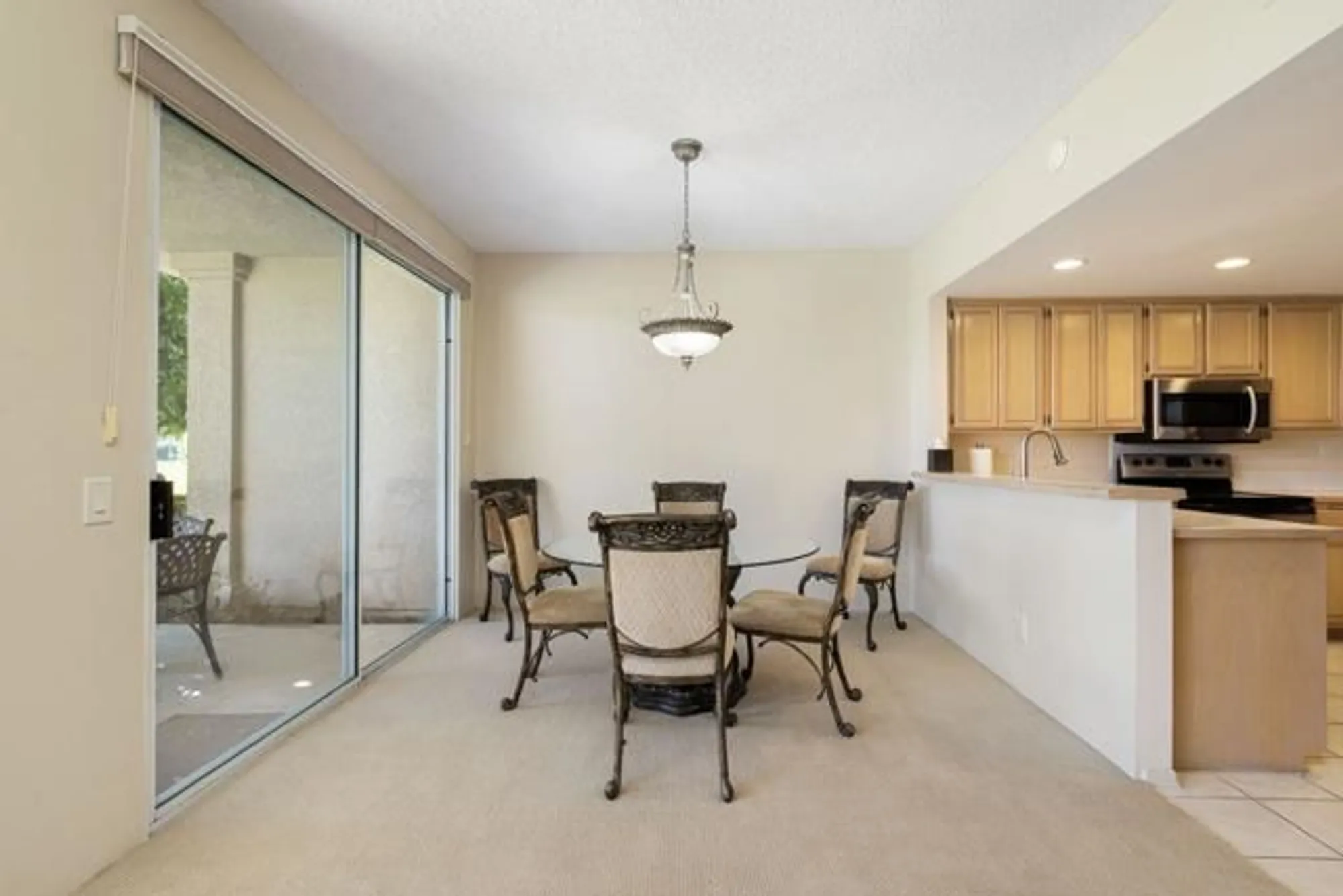 Property Slideshow image 10 of 53 | 55296 laurel vly, La Quinta, CA, 92253