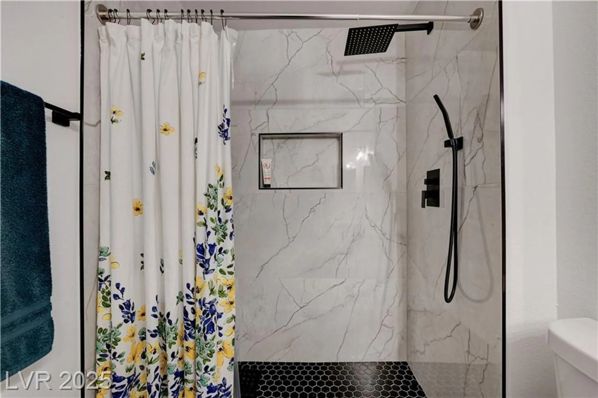 Property Slideshow image 21 of 67 | 2125 hallston st, Las Vegas, NV, 89134