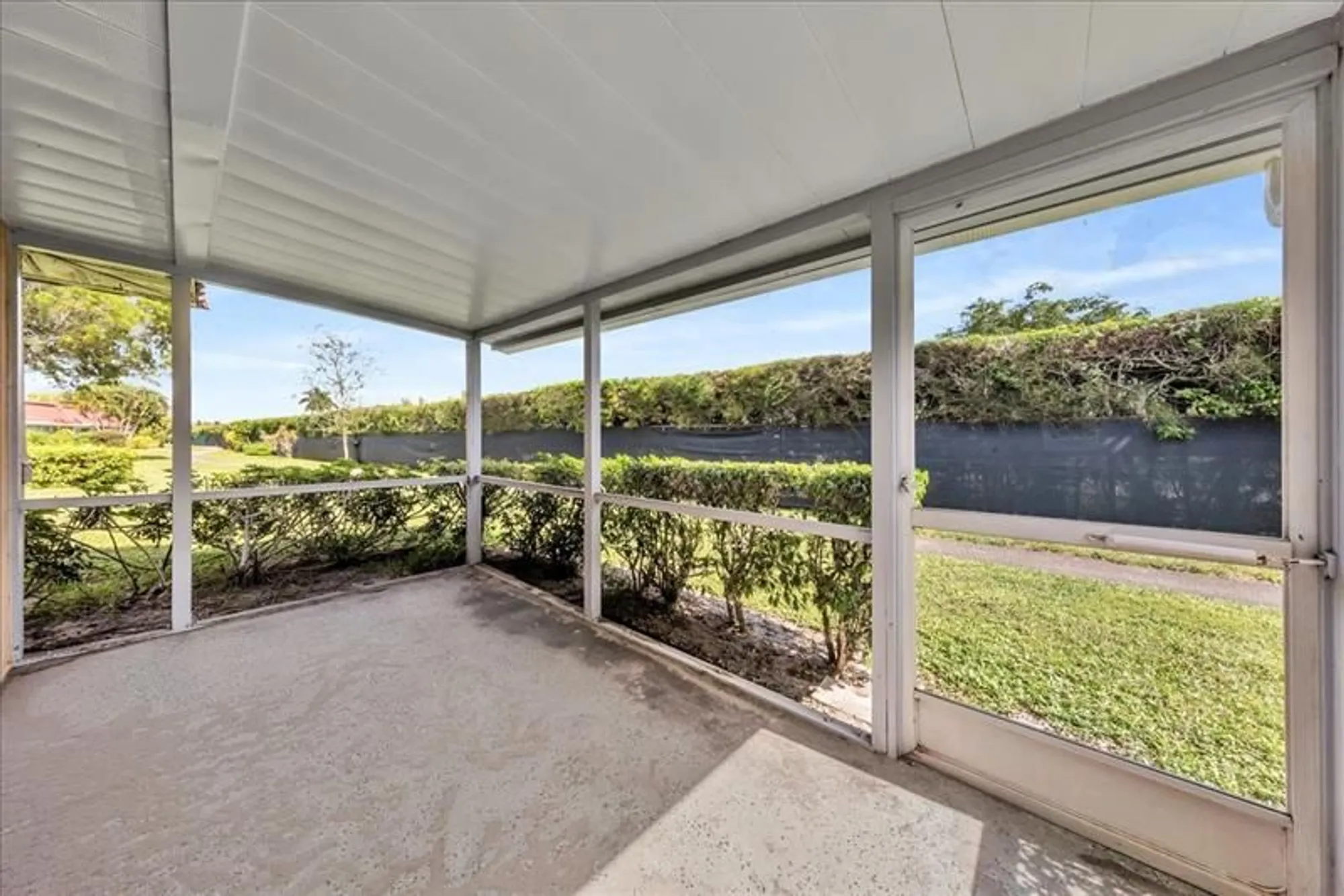 Property Slideshow image 31 of 38 | 123 amherst ln # 123, Lake Worth, FL, 33467