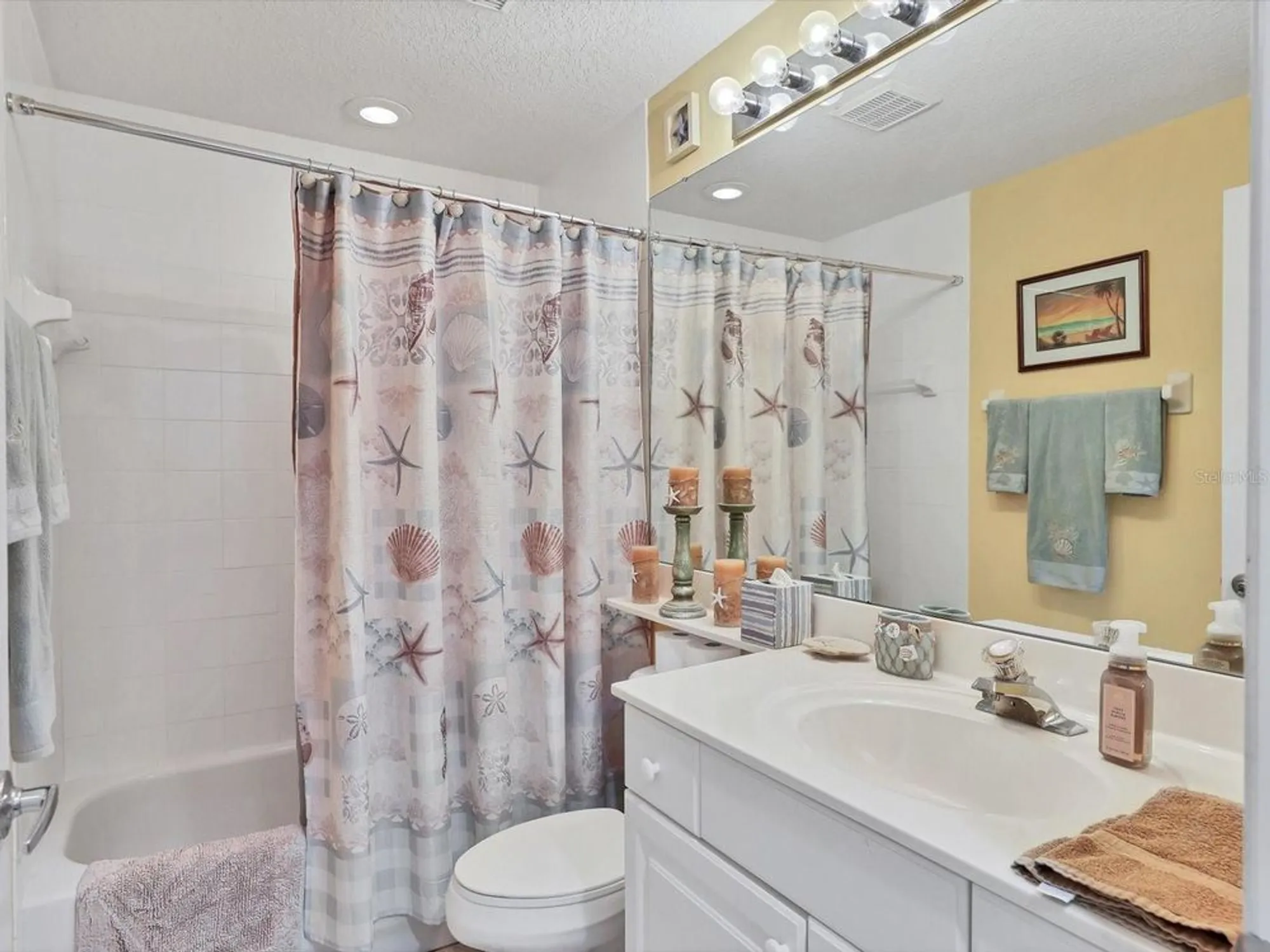 Property Slideshow image 28 of 53 | 7273 cedar hollow cir # 102, Bradenton, FL, 34203