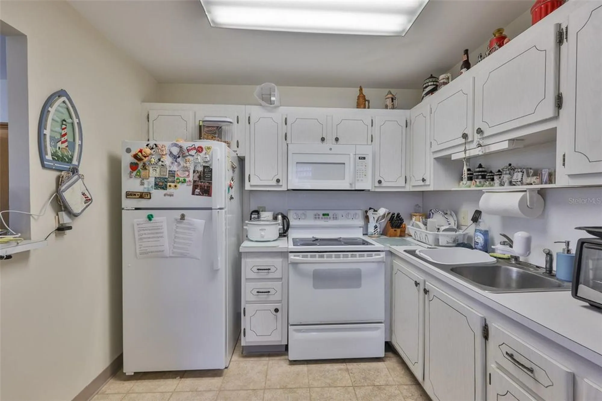 Property Slideshow image 11 of 53 | 301 kings blvd 130, Sun City Center, FL, 33573