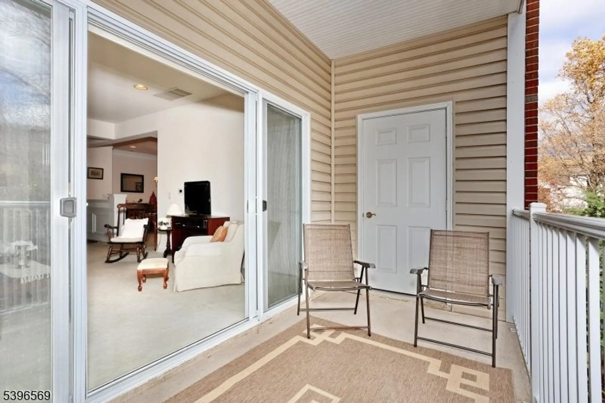 Property Slideshow image 18 of 45 | 10203 warrens way # 203, Wanaque, NJ, 07465