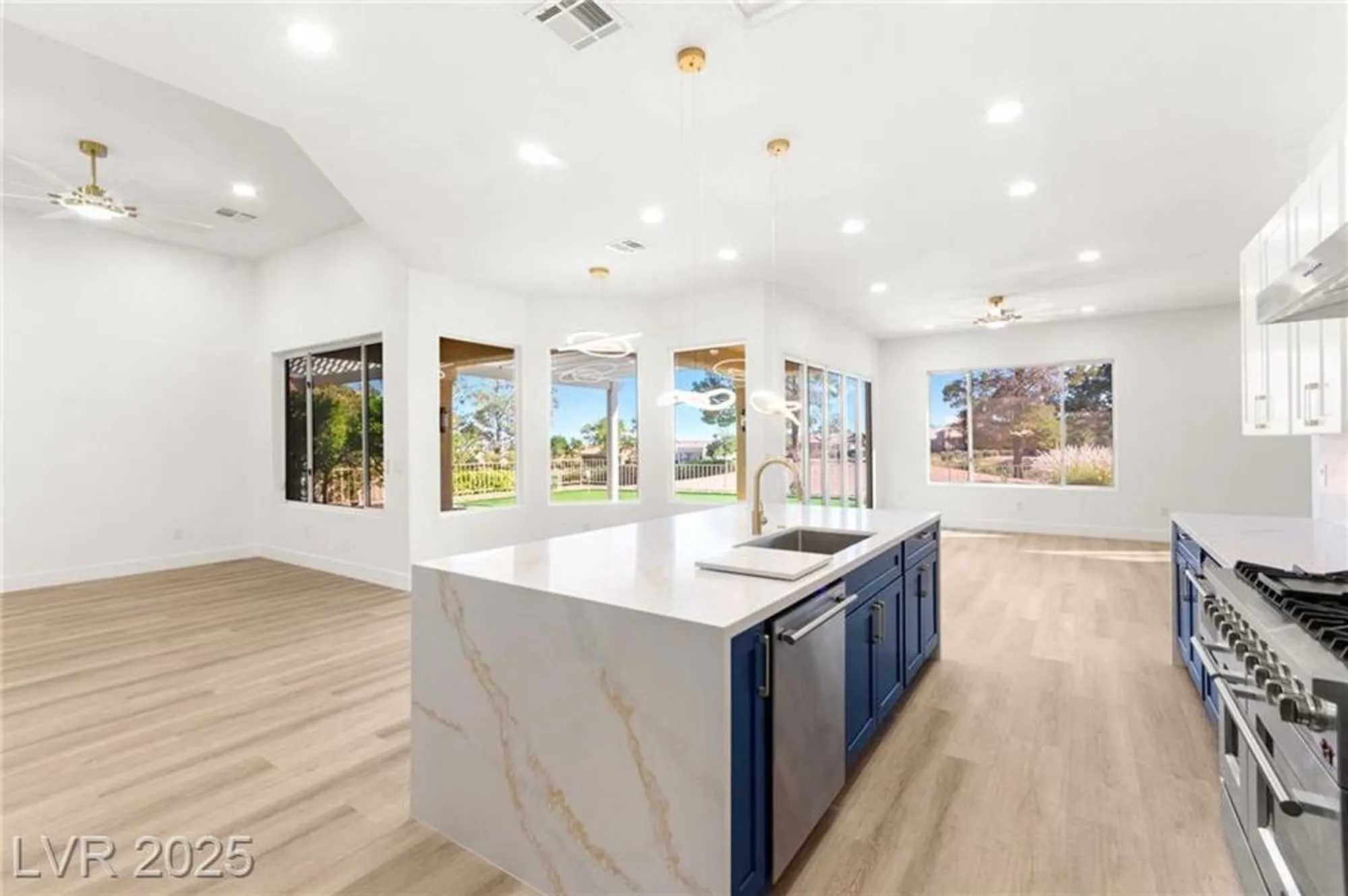 Property Slideshow image 25 of 99 | 3004 darby falls dr, Las Vegas, NV, 89134