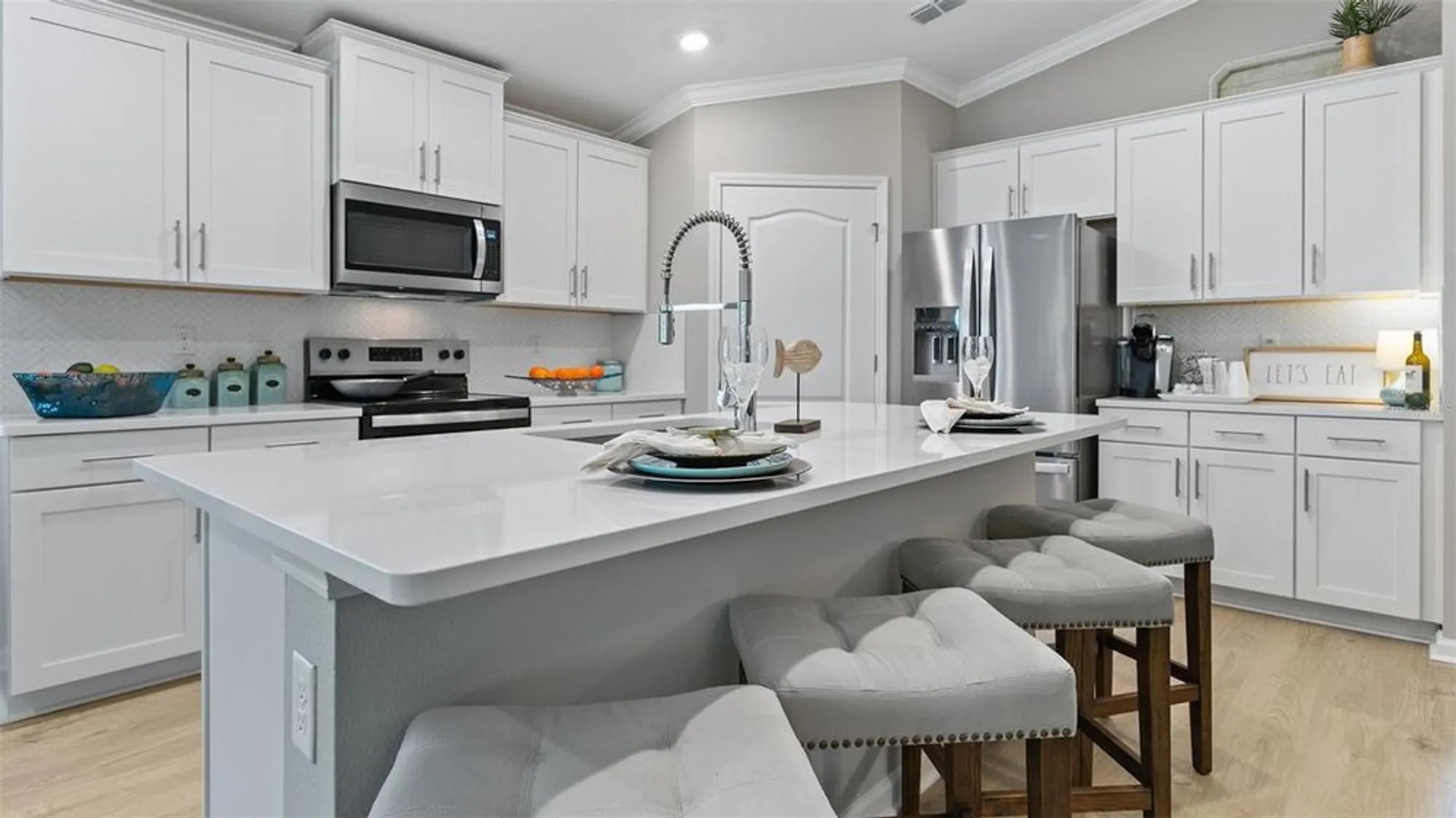 Property Slideshow image 6 of 48 | 31 green cir, Palm Coast, FL, 32164