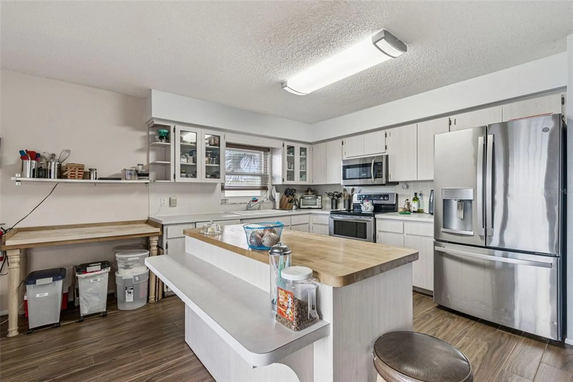 Property Slideshow image 23 of 100 | 2221 norwegian dr 41, Clearwater, FL, 33763