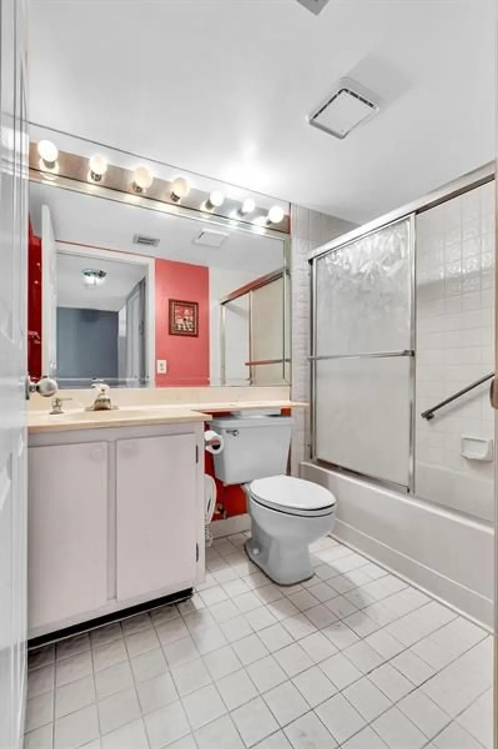 Property Slideshow image 39 of 82 | 10442 e clairmont cir 204, Tamarac, FL, 33321