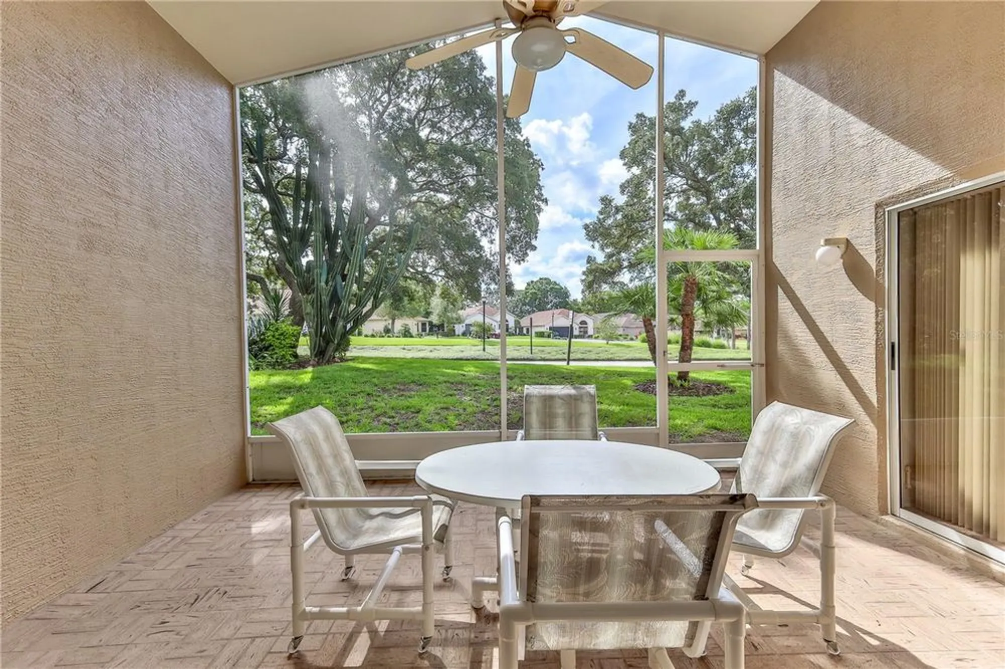 Property Slideshow image 46 of 51 | 464 mistwood ct, Spring Hill, FL, 34609