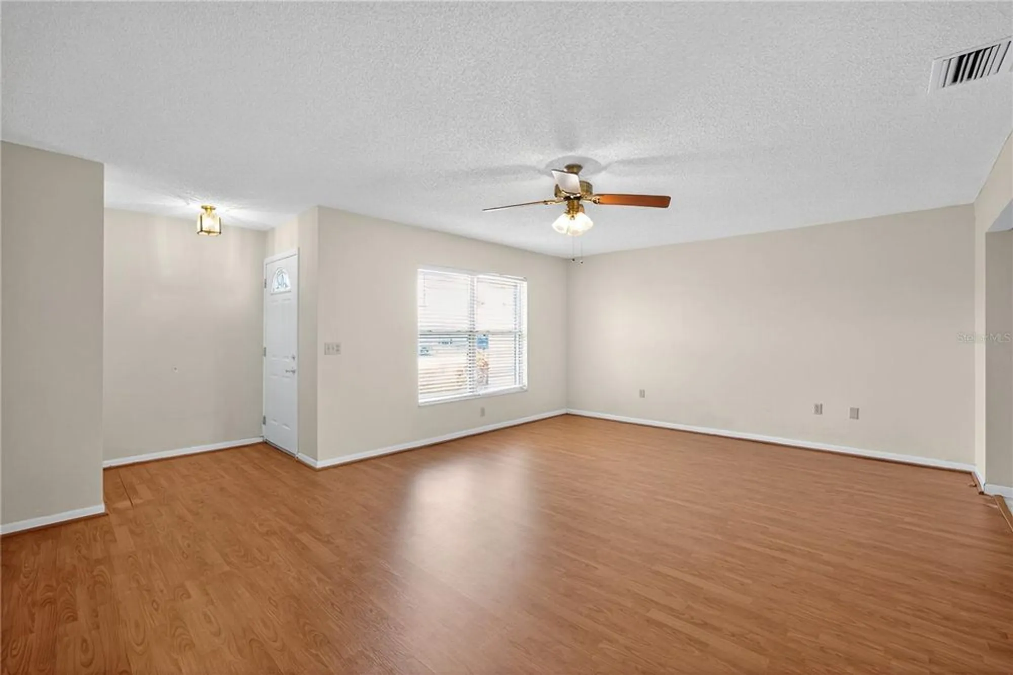 Property Slideshow image 18 of 30 | 1207 eastloch ct, Sun City Center, FL, 33573