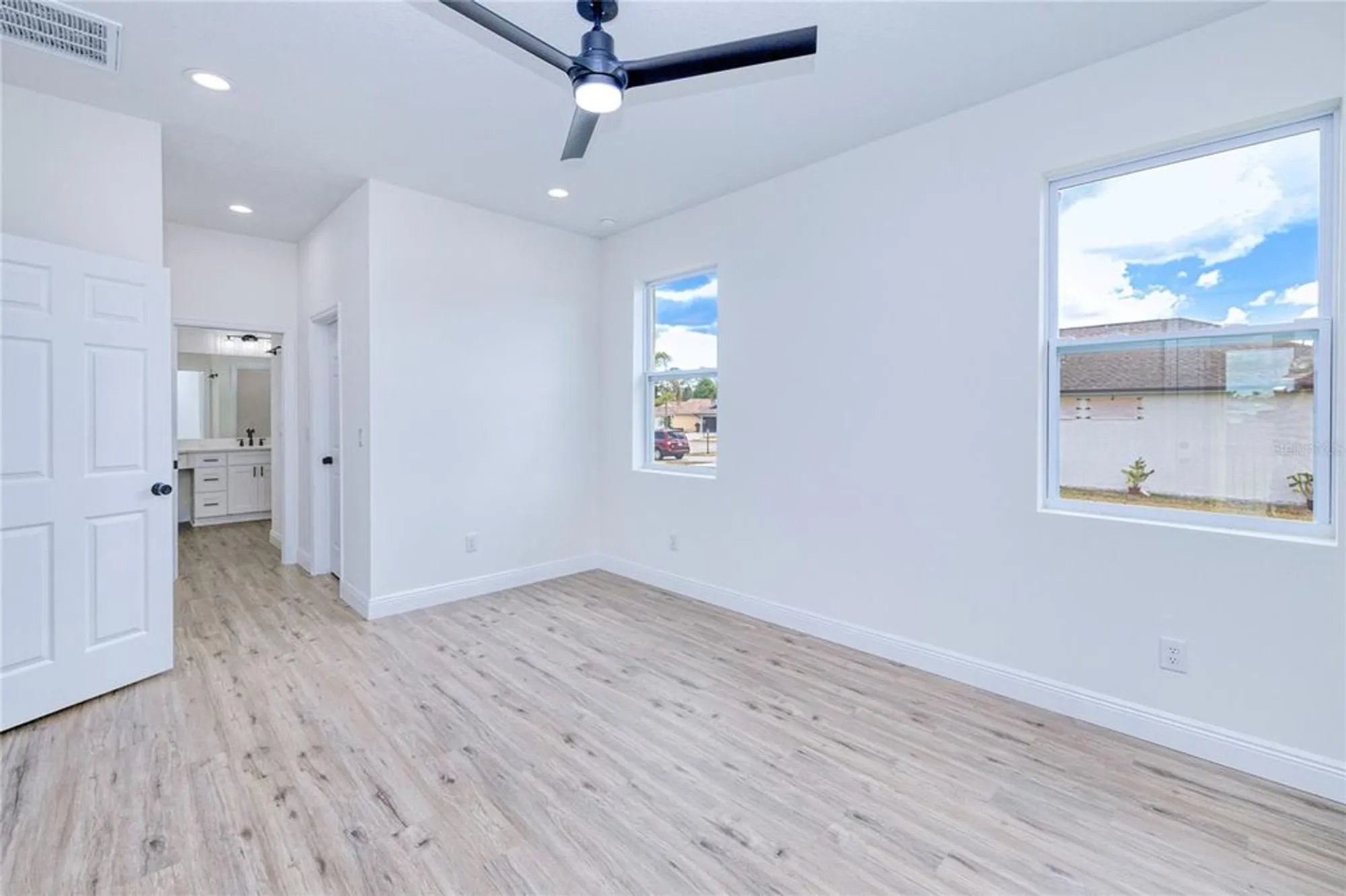 Property Slideshow image 23 of 48 | 4290 oak terrace cir, Port Charlotte, FL, 33953