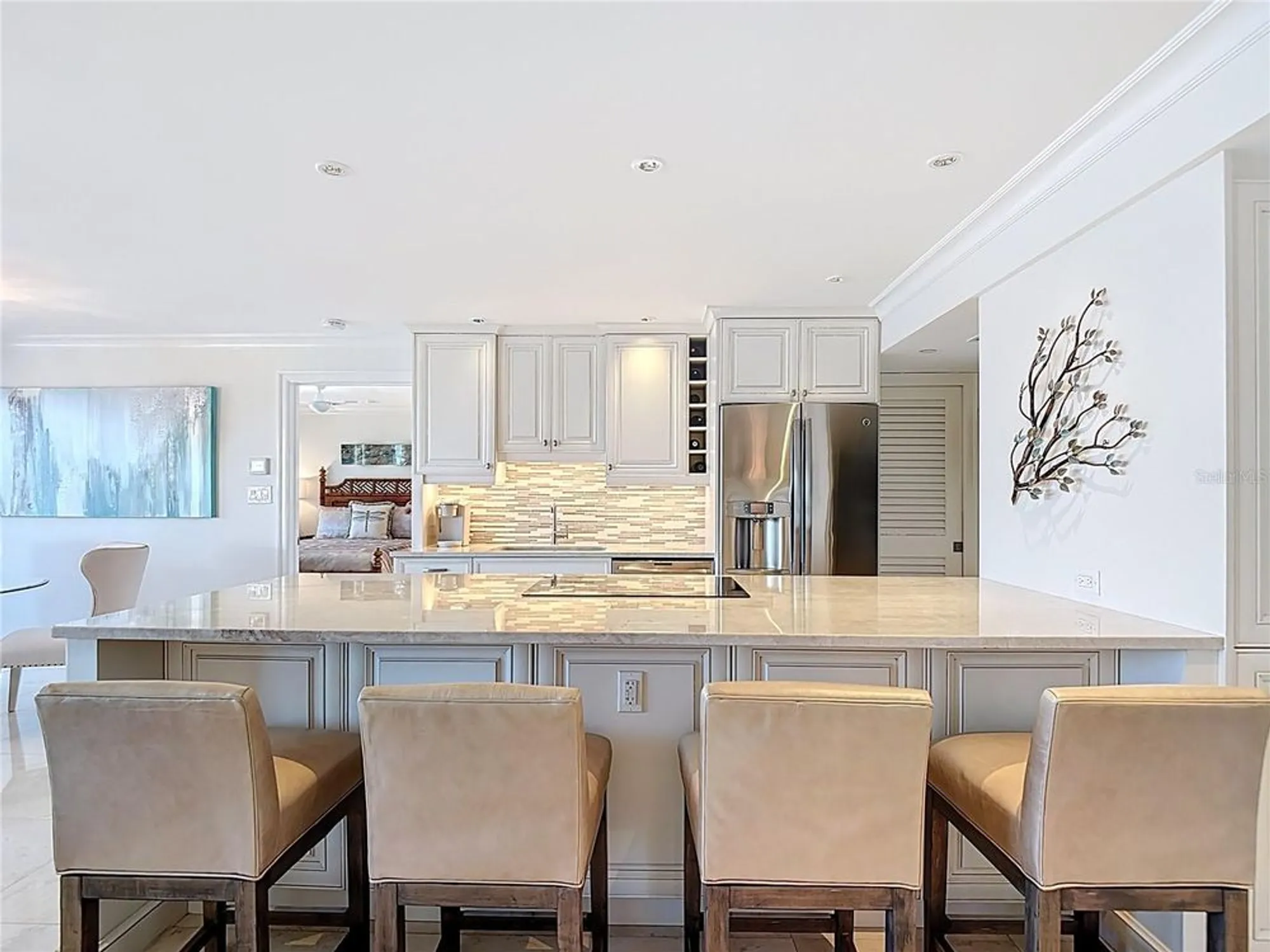 Property Slideshow image 13 of 54 | 3430 gulf shore blvd 3b, Naples, FL, 34103