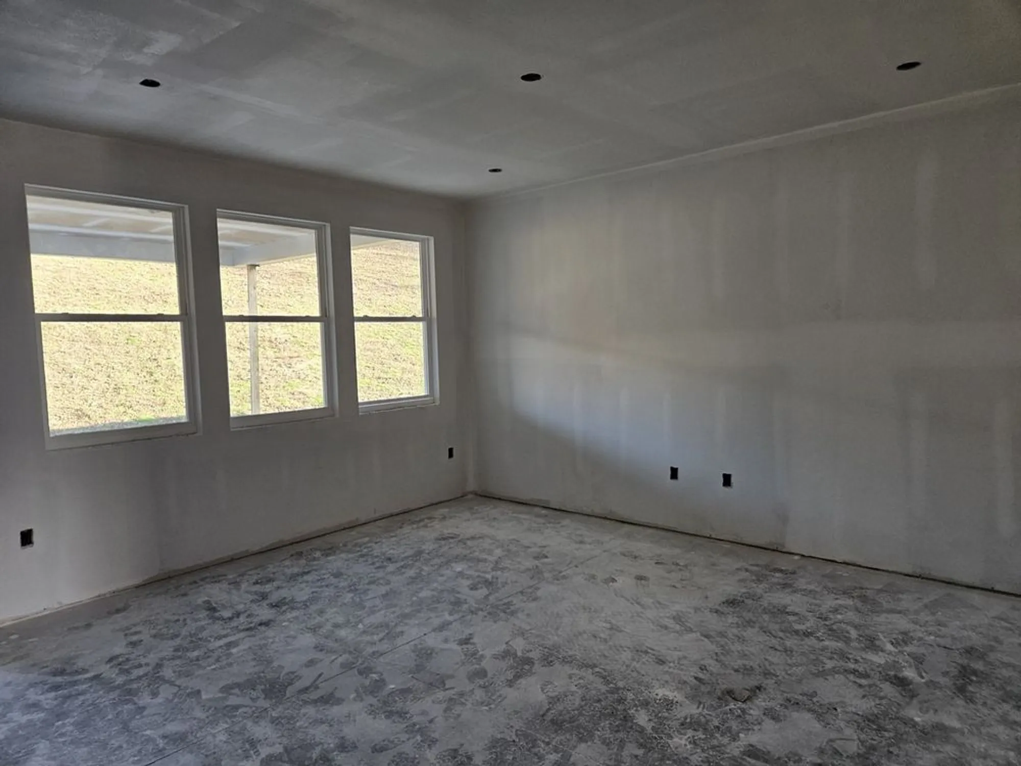 Property Slideshow image 11 of 27 | 360 stonehaus cir, Antioch, TN, 37013