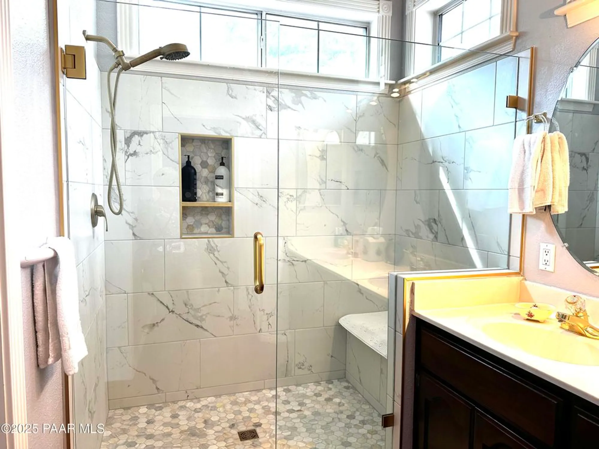 Property Slideshow image 14 of 44 | 1816 bond cir, Prescott Valley, AZ, 86314