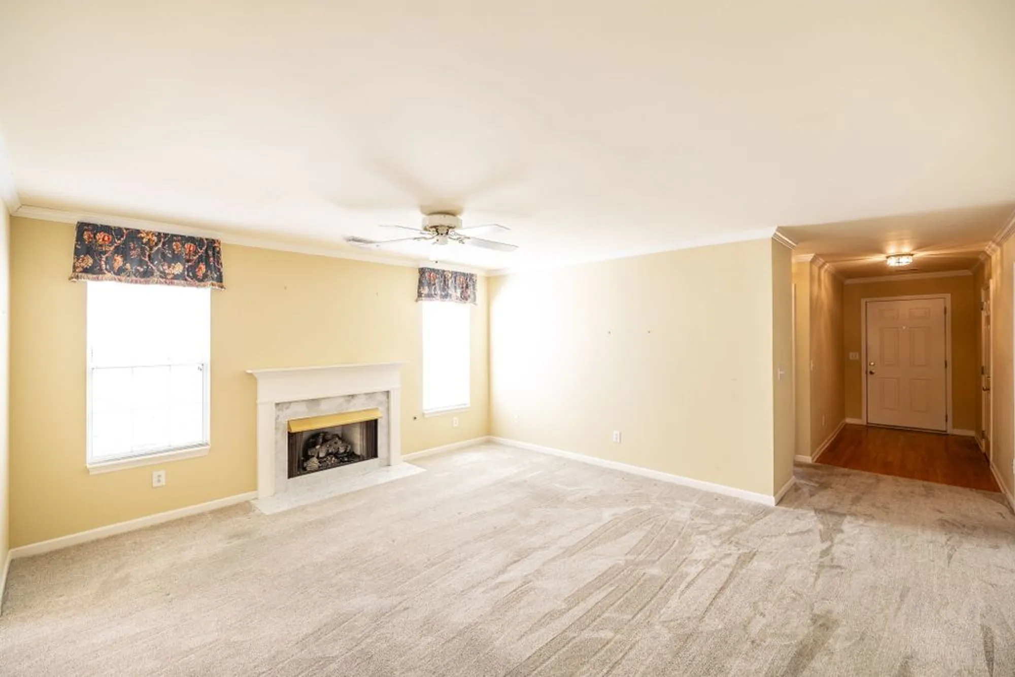 Property Slideshow image 9 of 54 | 115 newsom grn, Nashville, TN, 37221