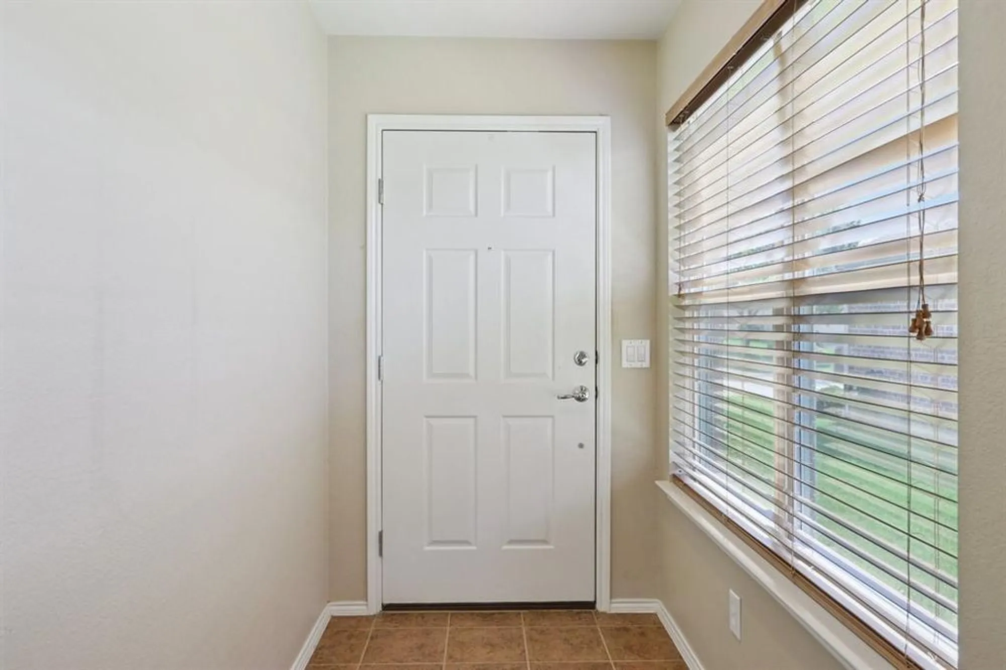 Property Slideshow image 7 of 36 | 7850 estancia dr, Frisco, TX, 75036