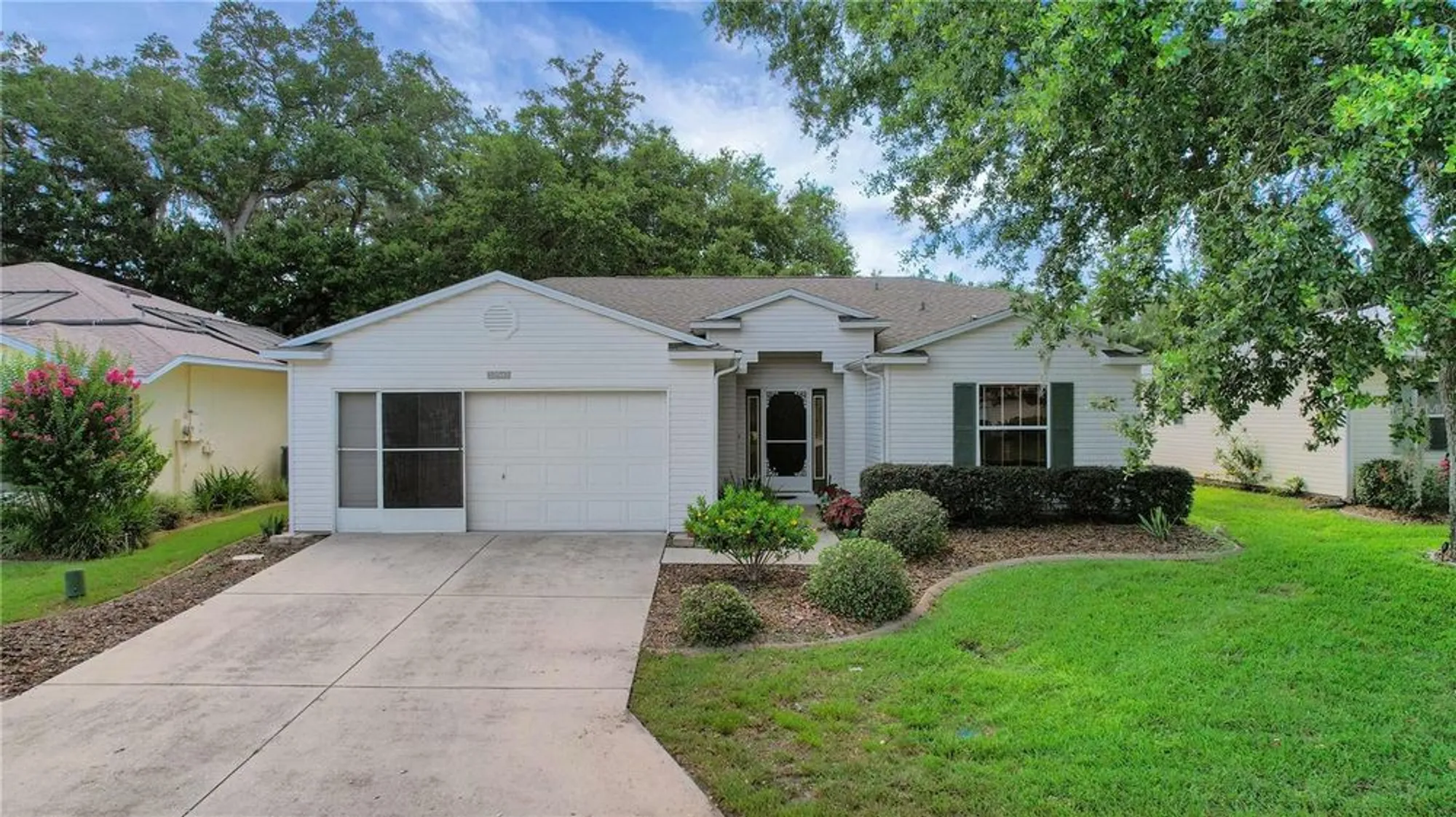 Property Slideshow image 1 of 77 | 32942 rambling oaks ct, Leesburg, FL, 34748