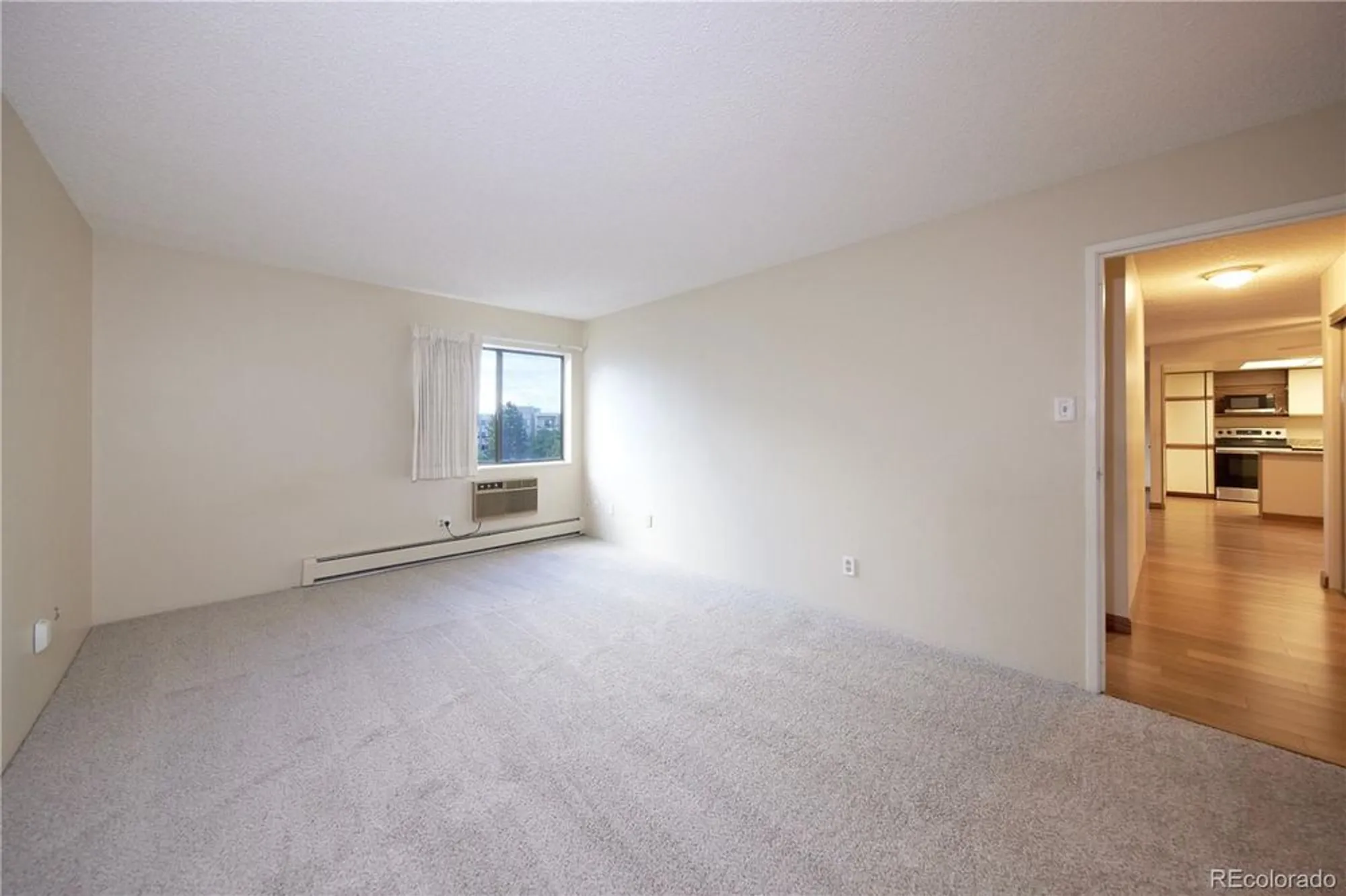 Property Slideshow image 16 of 45 | 13902 e marina dr apt 610, Aurora, CO, 80014