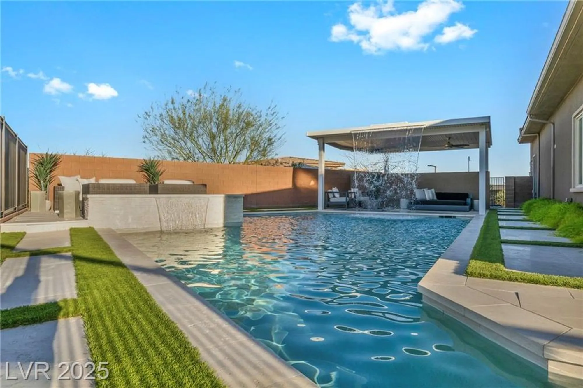 Property Slideshow image 28 of 95 | 10096 amethyst hills st, Las Vegas, NV, 89148