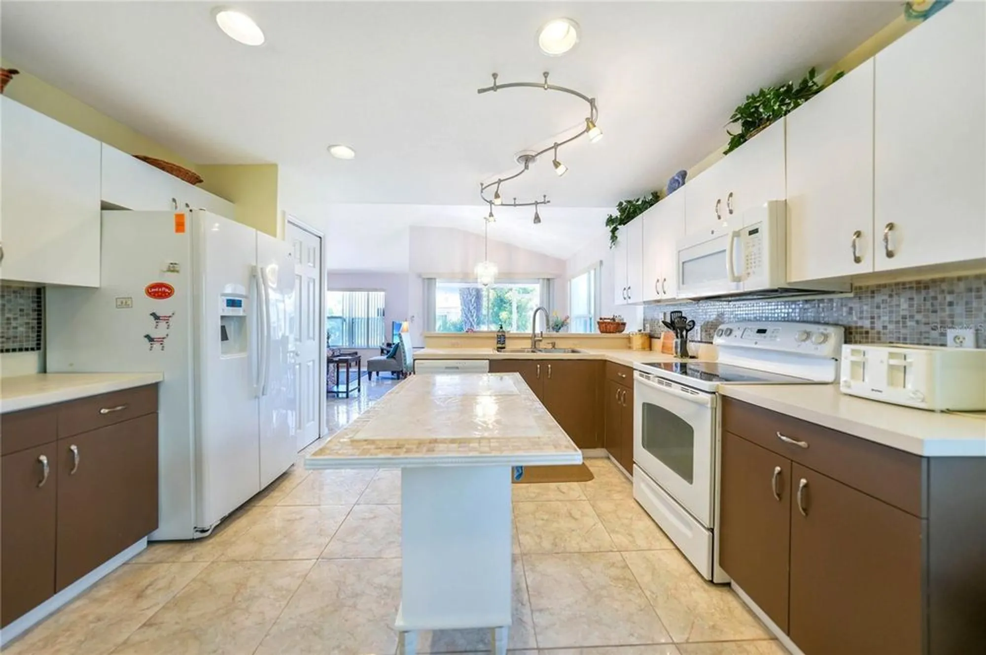 Property Slideshow image 18 of 51 | 1410 islamorada blvd, Punta Gorda, FL, 33955