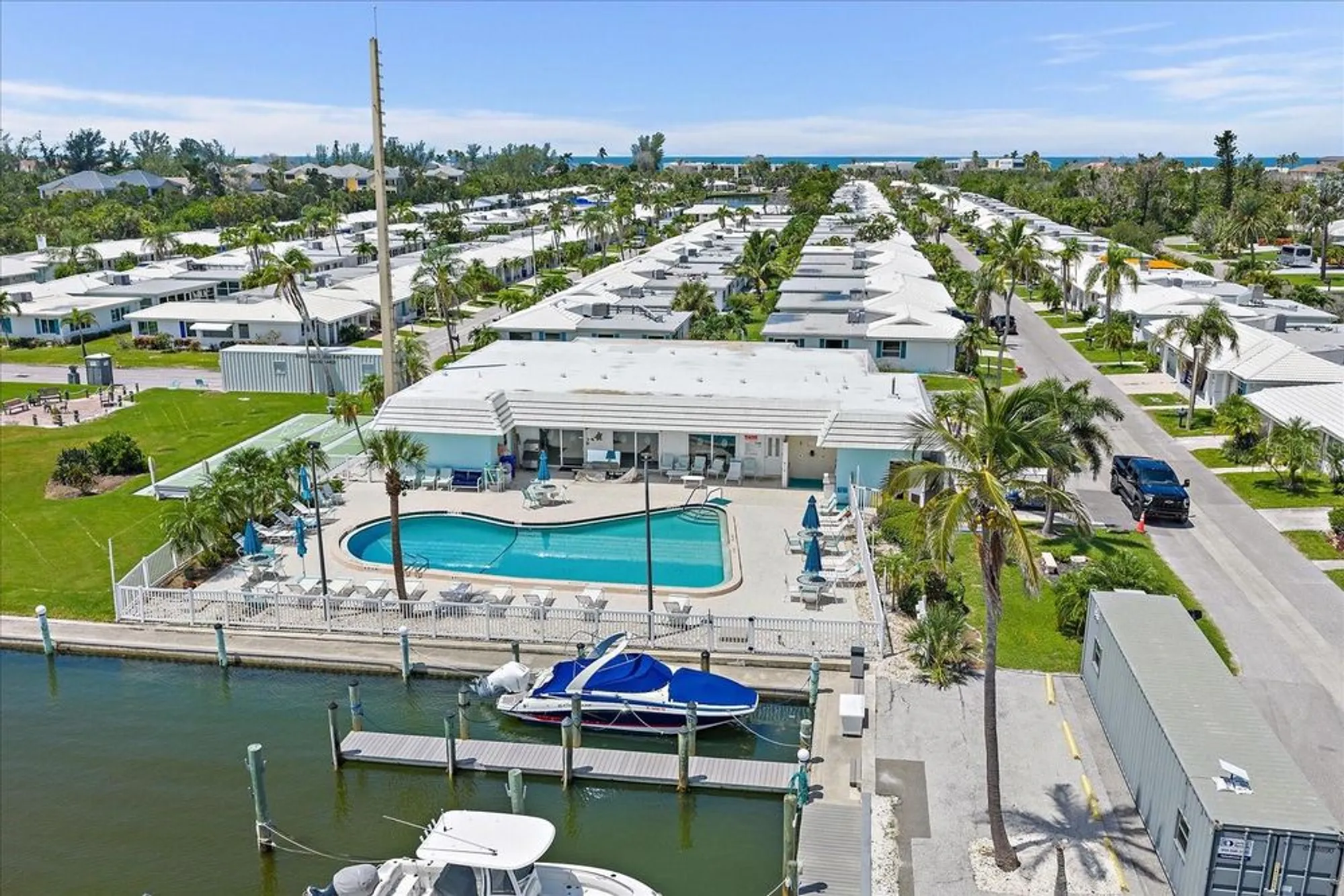 Property Slideshow image 29 of 34 | 669 spanish dr n # 21, Longboat Key, FL, 34228