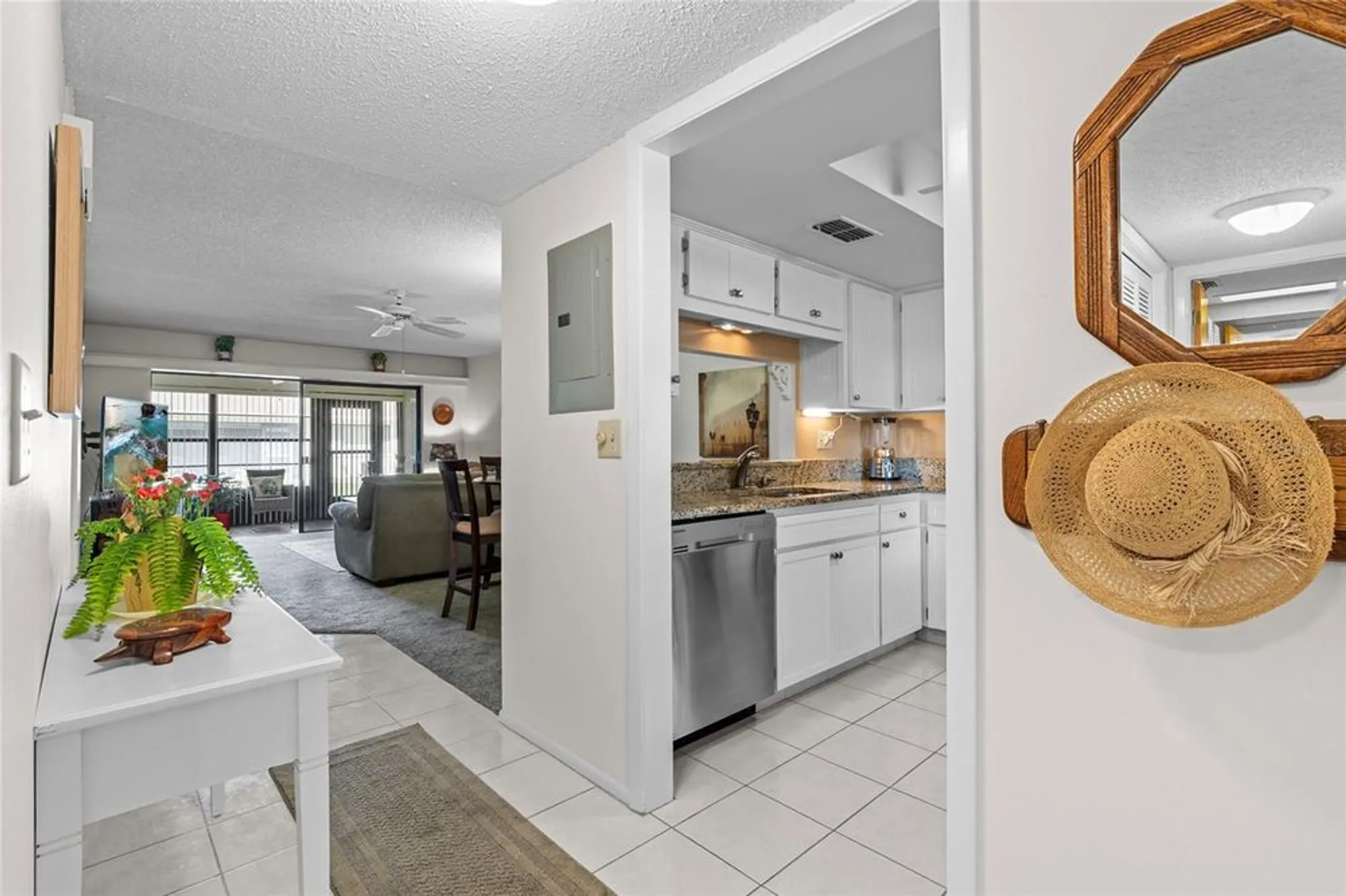 Property Slideshow image 6 of 46 | 2502 royal pines cir # 5a, Clearwater, FL, 33763