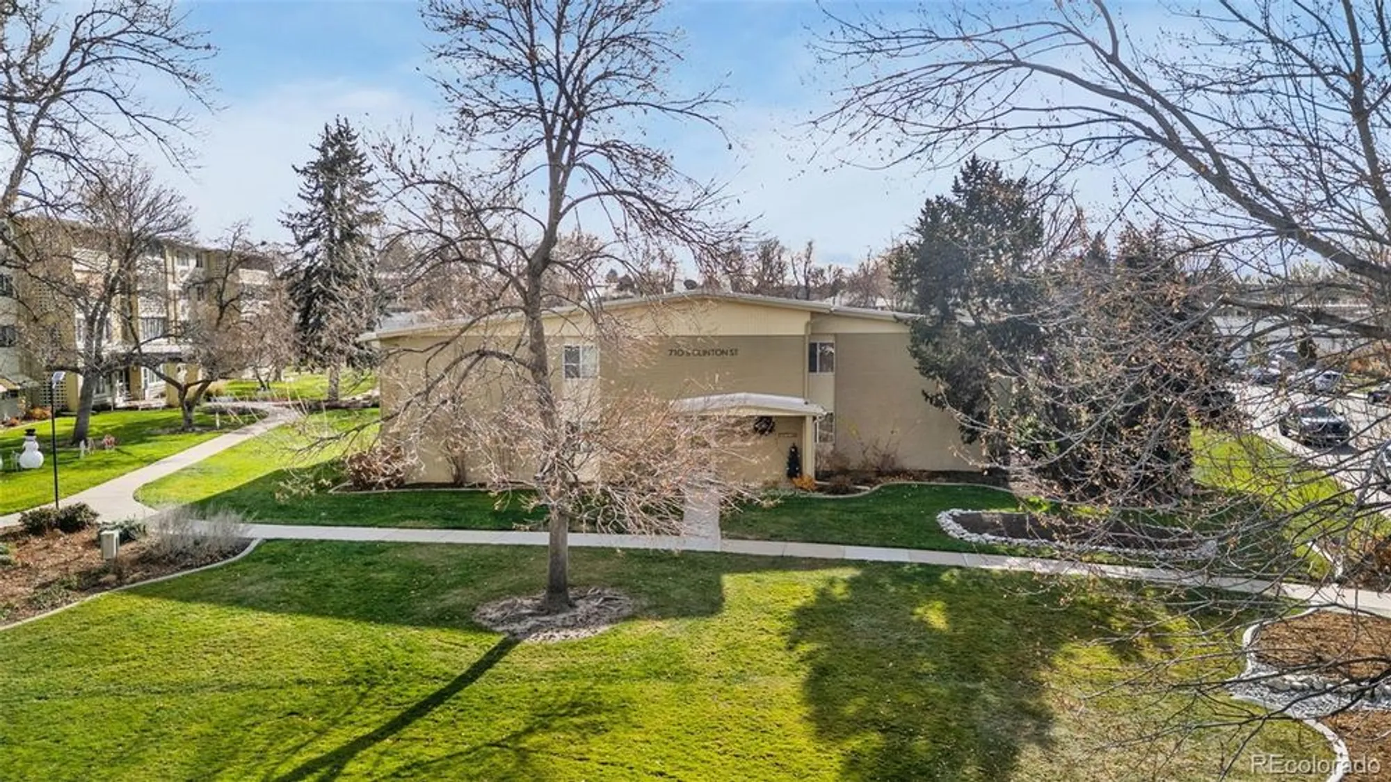 Property Slideshow image 18 of 31 | 710 s clinton st 6b, Denver, CO, 80247