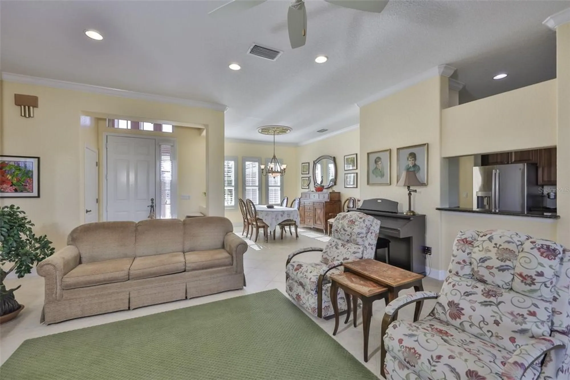 Property Slideshow image 6 of 48 | 327 noble faire dr, Sun City Center, FL, 33573