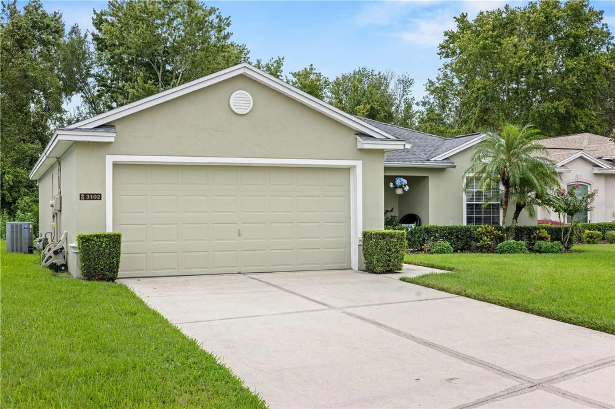 Property Slideshow image 35 of 40 | 3102 bellflower way, Lakeland, FL, 33811