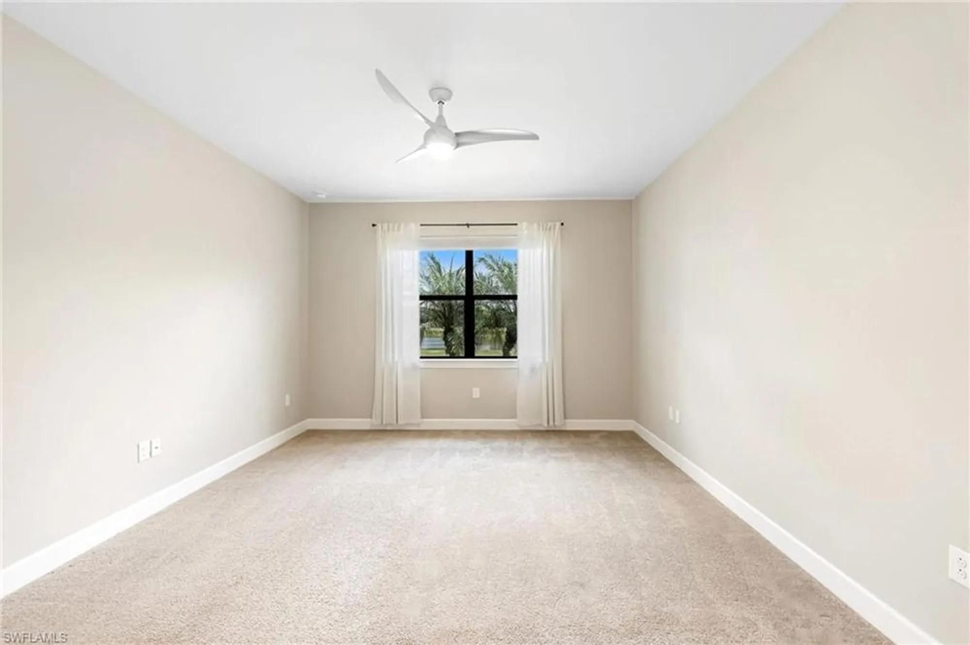 Property Slideshow image 9 of 28 | 17021 ashcomb way, Estero, FL, 33928